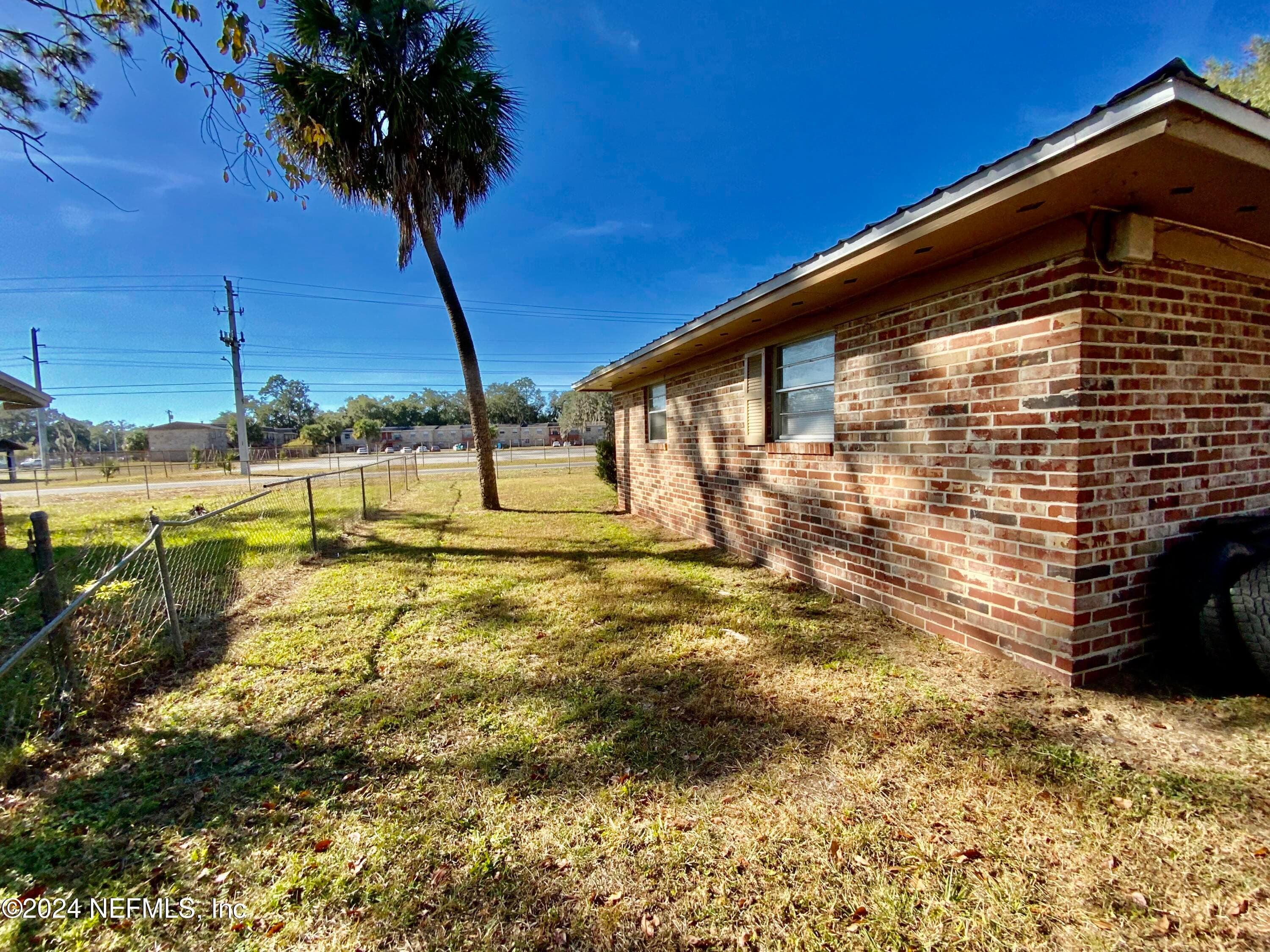 127 MELLON Road, Palatka — photo 2