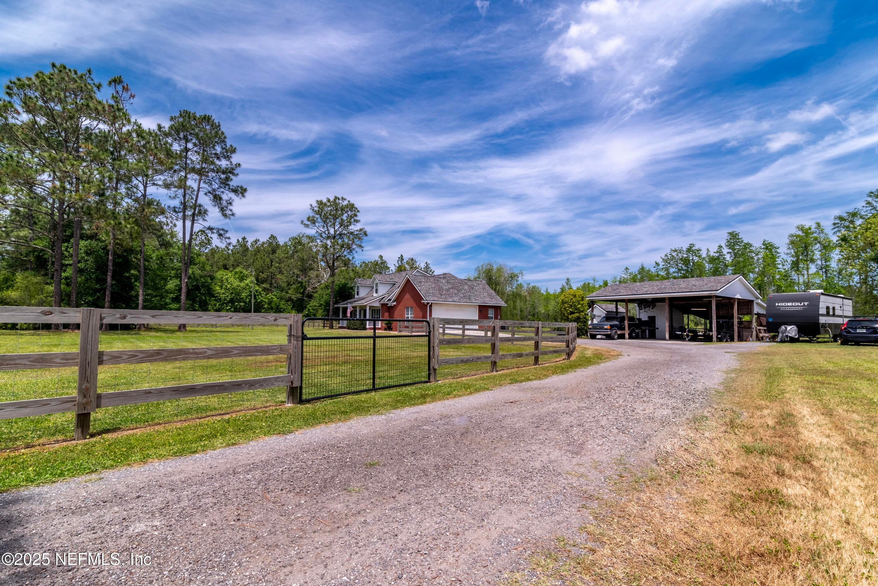 13561 ARNOLD RHODEN Road, Glen St. Mary — photo 2