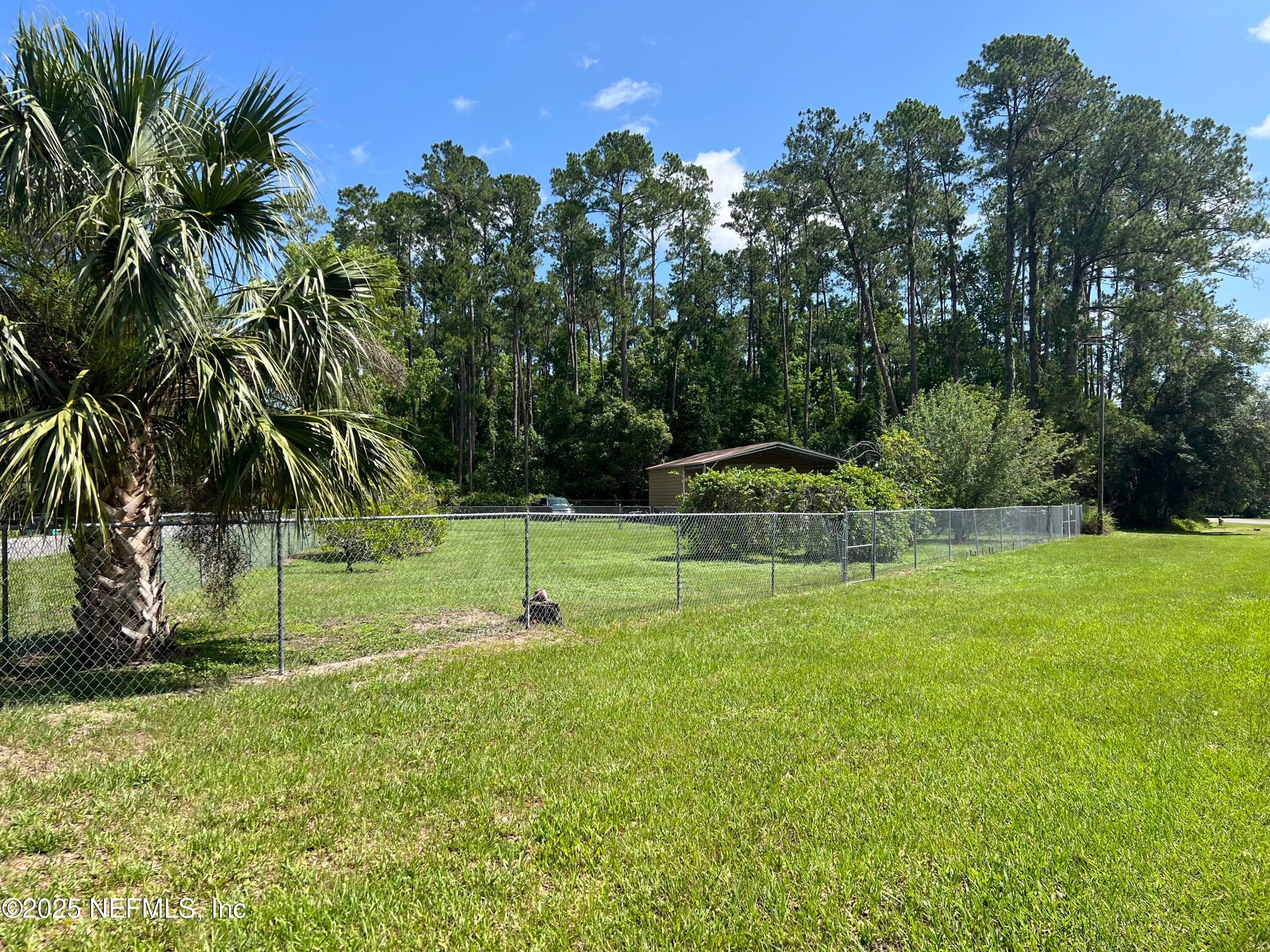 112 PARK Drive, Satsuma — photo 3