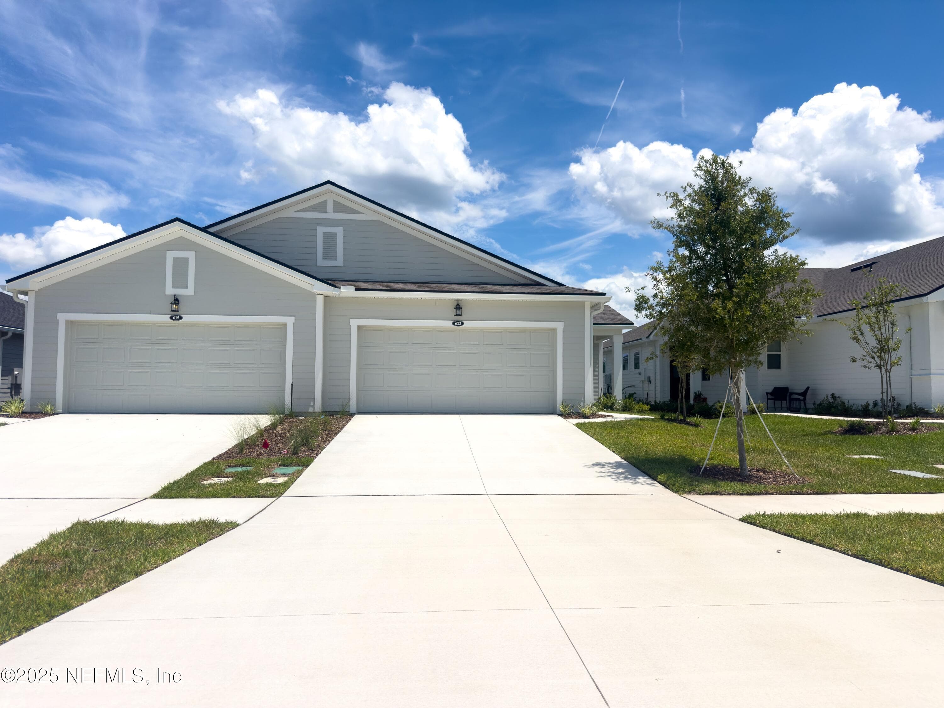 623 JUNIPER HILLS Drive, St. Johns — exterior