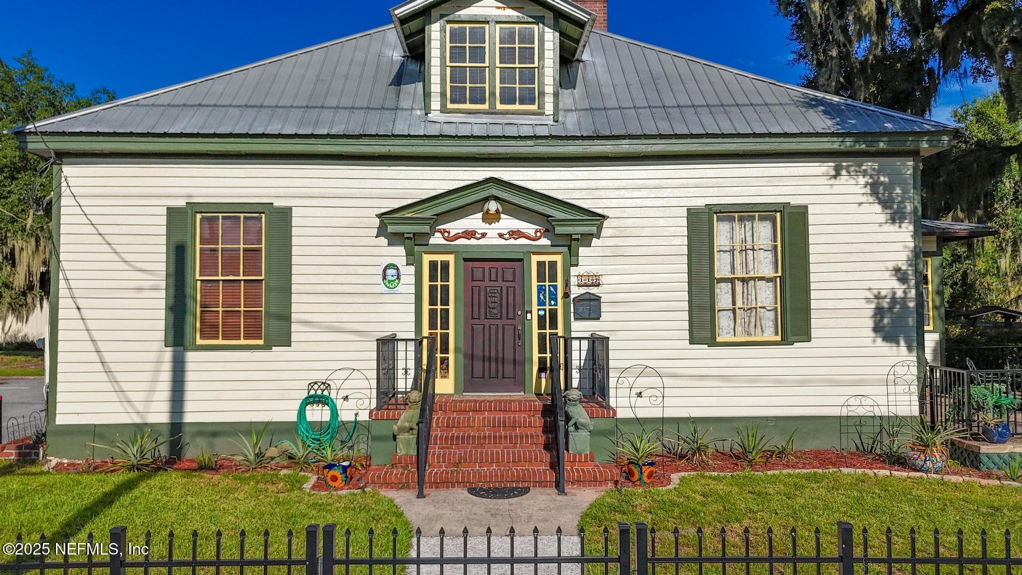 117 S 3RD Street, Palatka — exterior