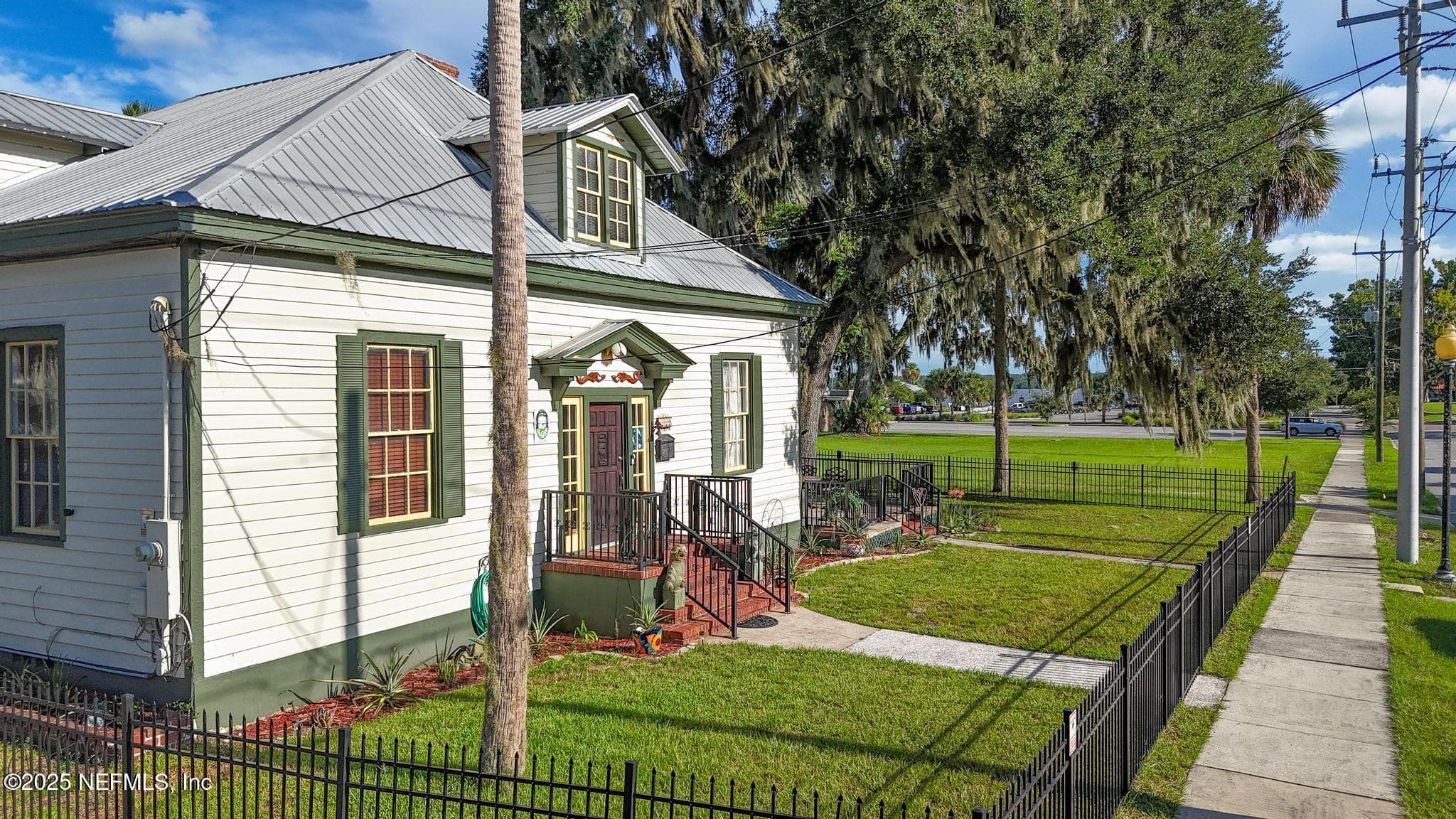 117 S 3RD Street, Palatka — photo 2