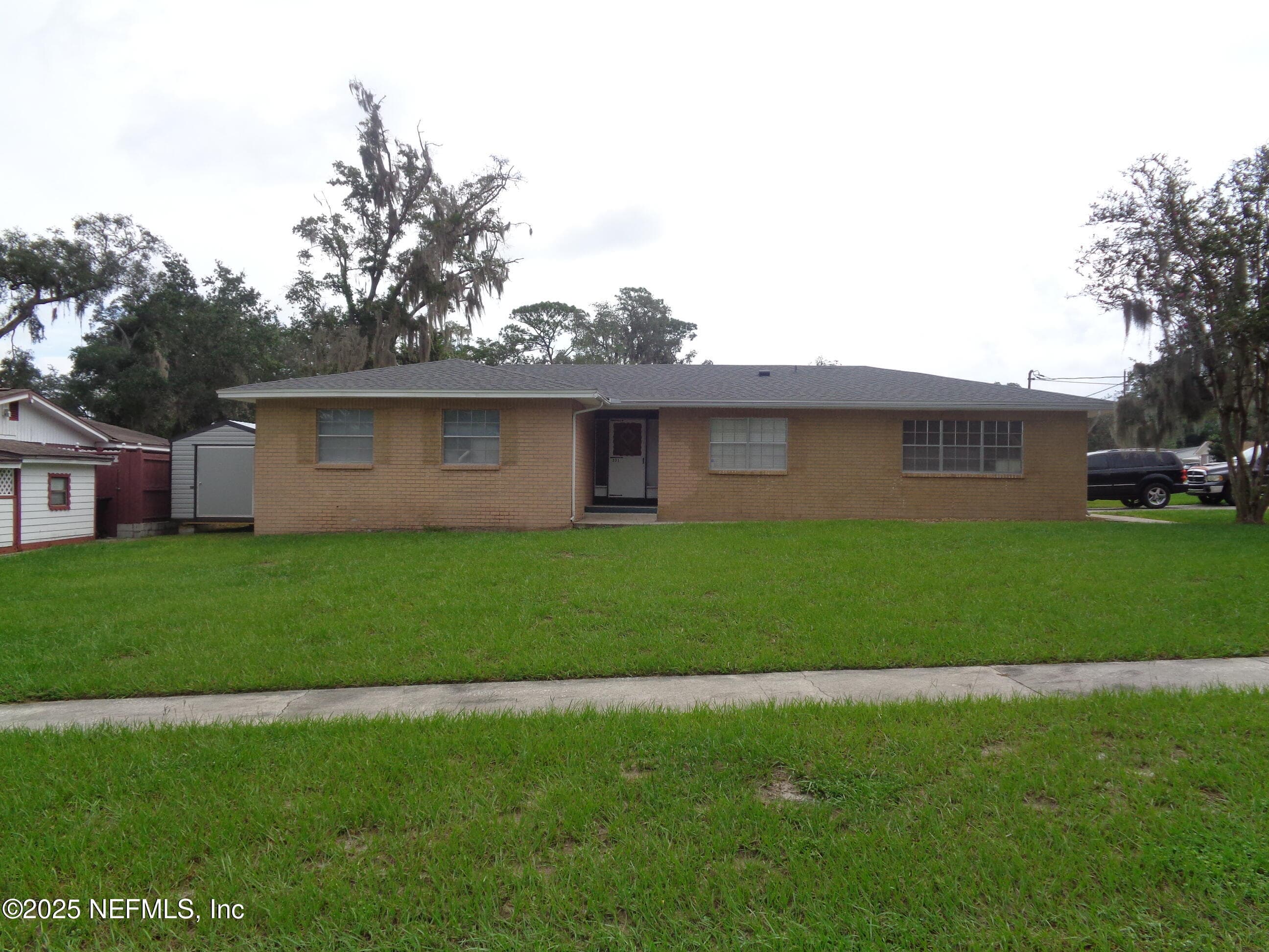 331 NEPTUNE Road, Orange Park — exterior