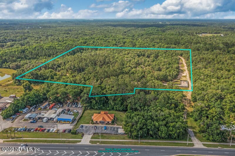 1125 STATE ROAD 20, Interlachen — exterior
