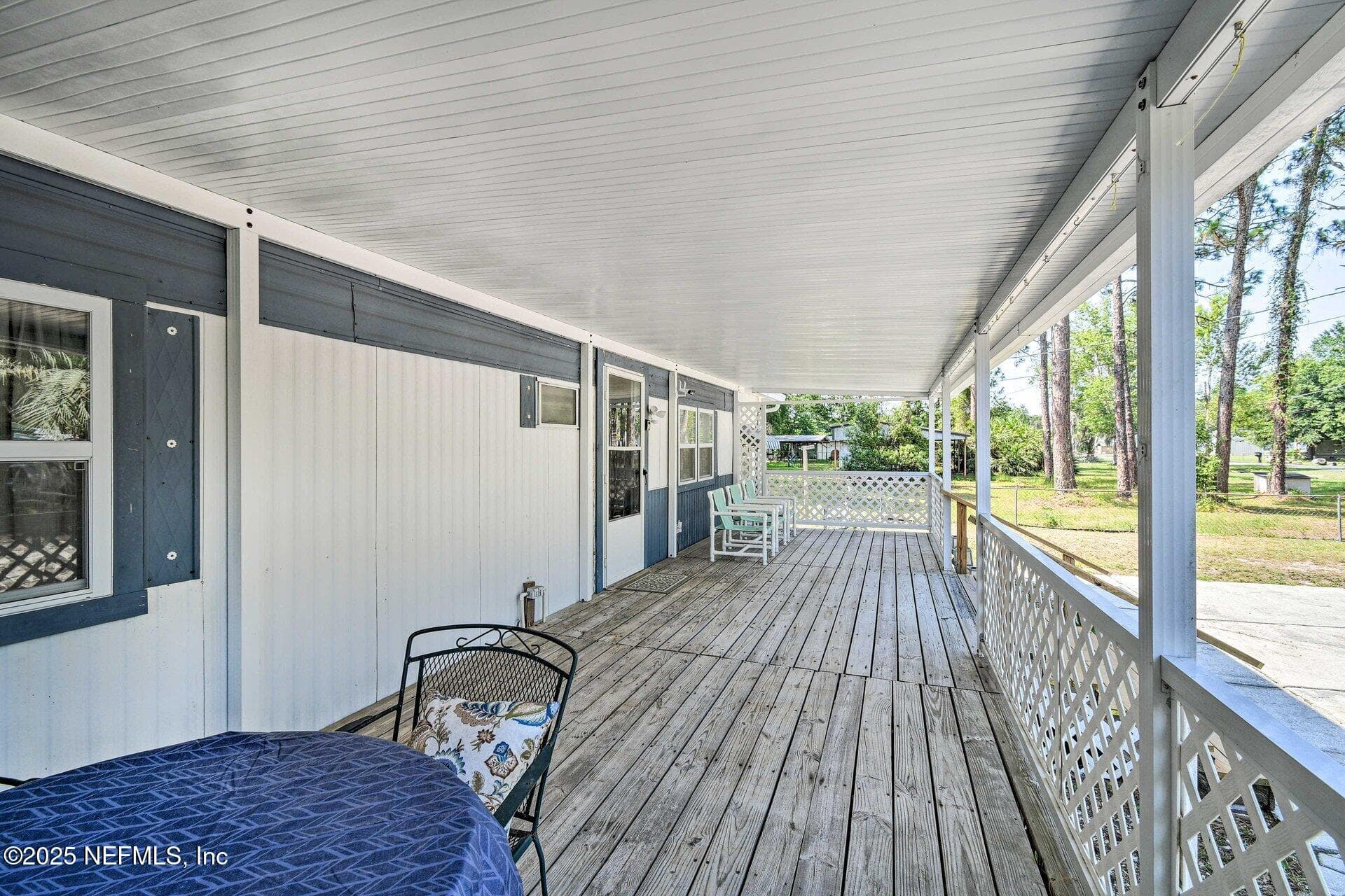 118 RIVERSIDE Avenue, Satsuma — photo 2