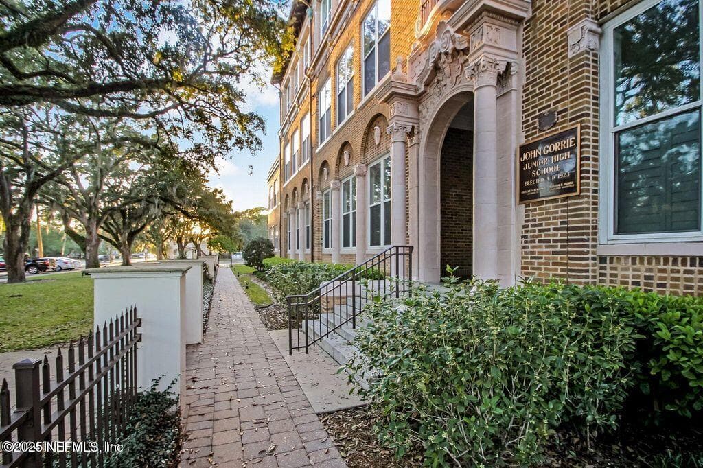 2525 COLLEGE Street 2202, Jacksonville, FL 32204, Jacksonville — exterior