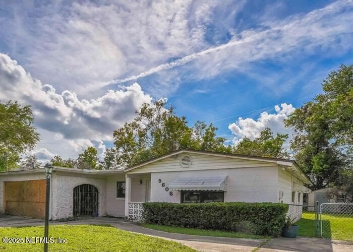 9606 DEVONSHIRE Boulevard, Jacksonville — exterior