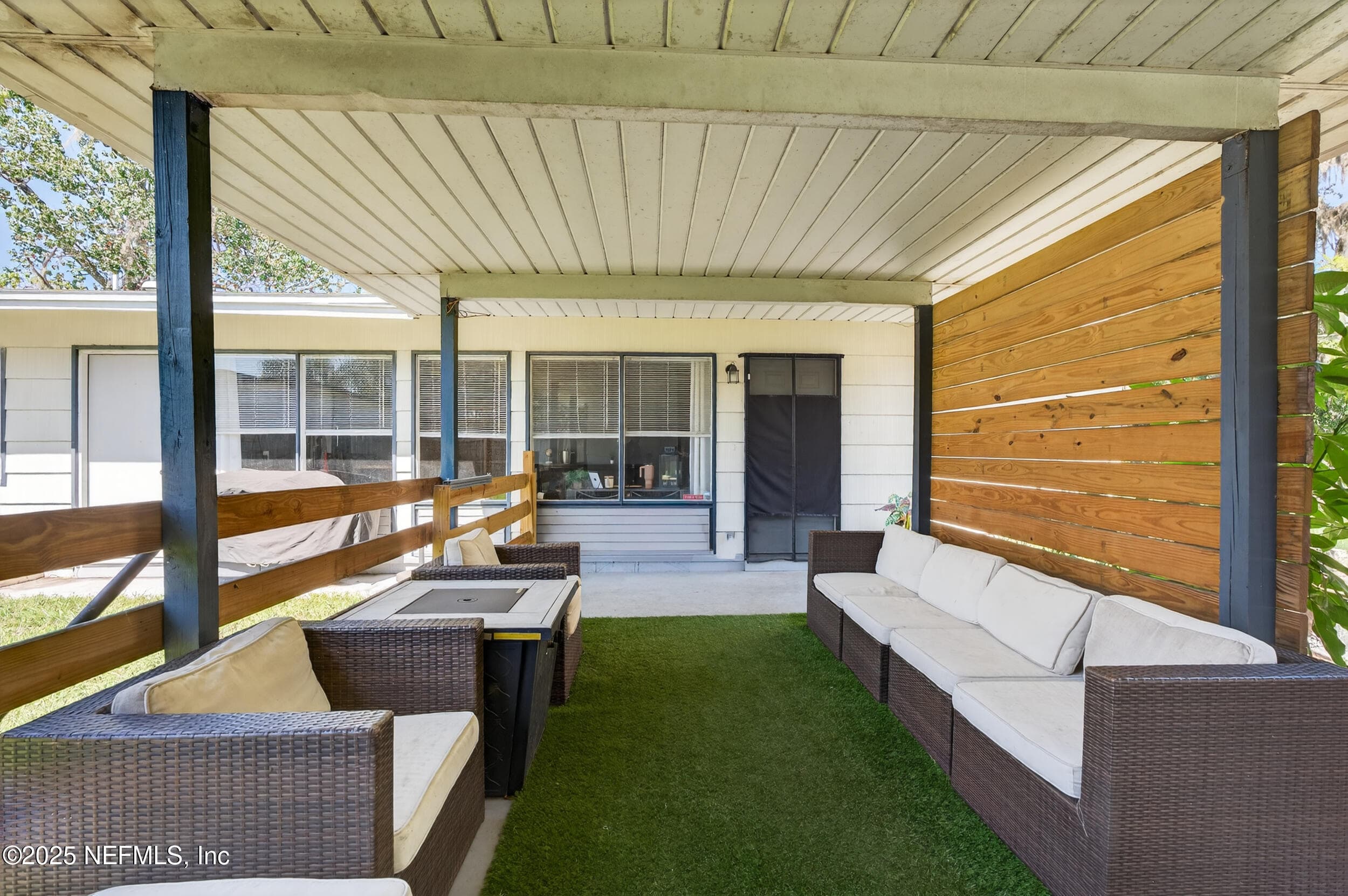 7216 WONDER Lane, Jacksonville — exterior