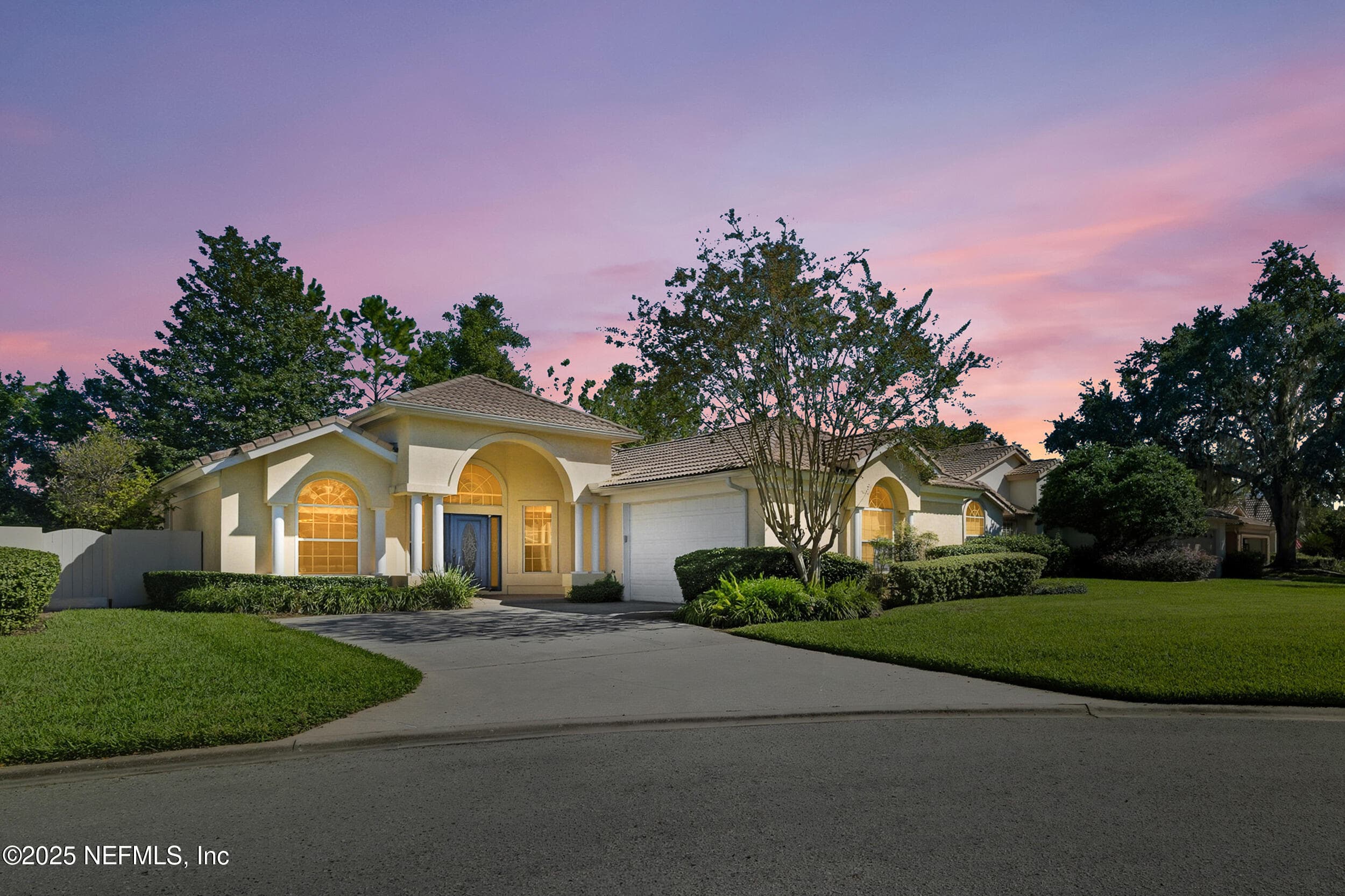 8423 MIZNER Circle E, Jacksonville — exterior