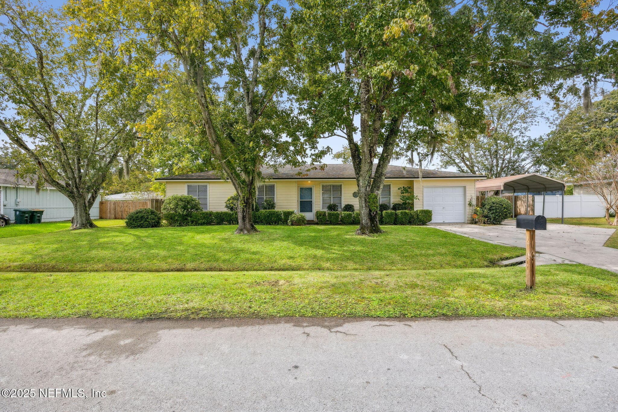 10762 SADDLEBRED Drive, Jacksonville — exterior
