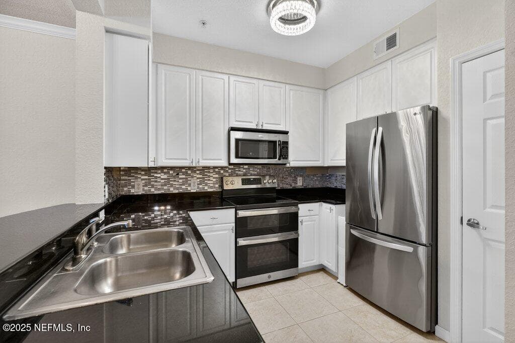 8539 GATE Parkway W 9325, Jacksonville, FL 32216, Jacksonville — photo 2