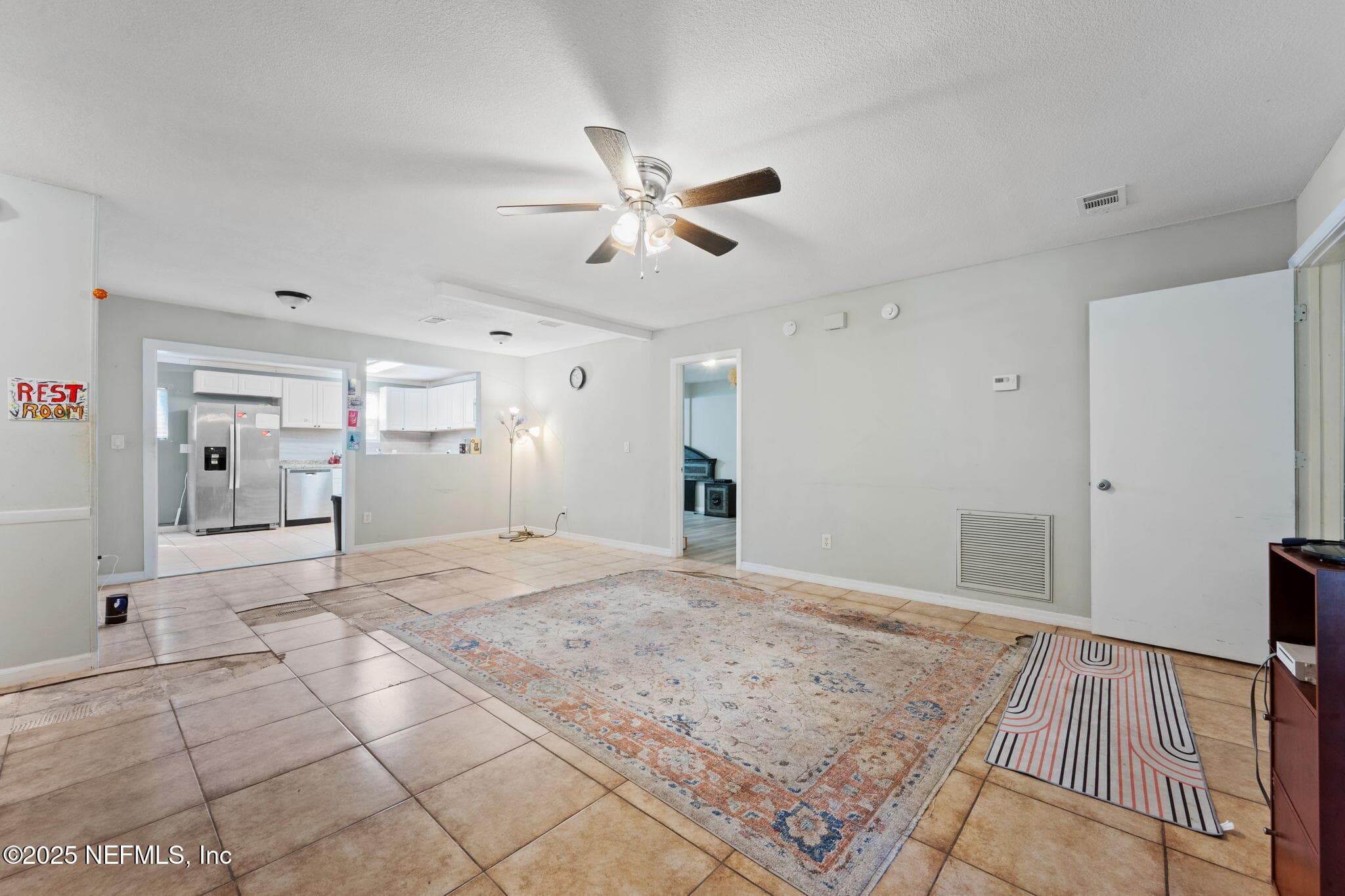 7988 WAXWING Avenue, Jacksonville — photo 2