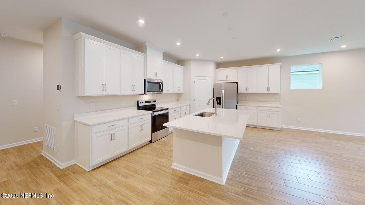 3070 BELLA COLLINA Way, Green Cove Springs, FL 32043, Green Cove Springs — photo 3