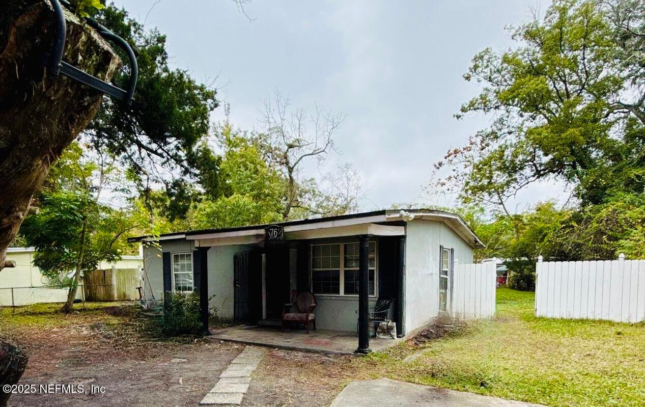 5762 BEGONIA Road, Jacksonville, FL 32209, Jacksonville — exterior