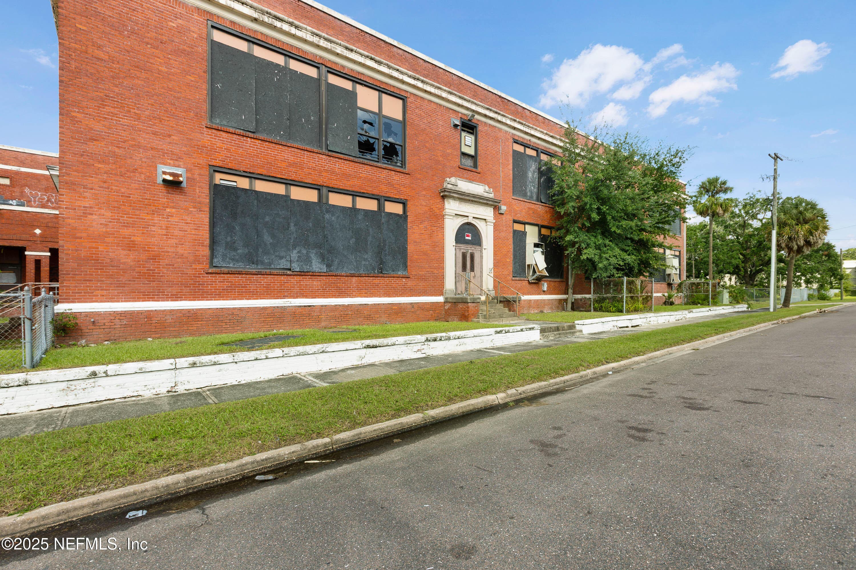 1221 E 16TH Street, Jacksonville — photo 2