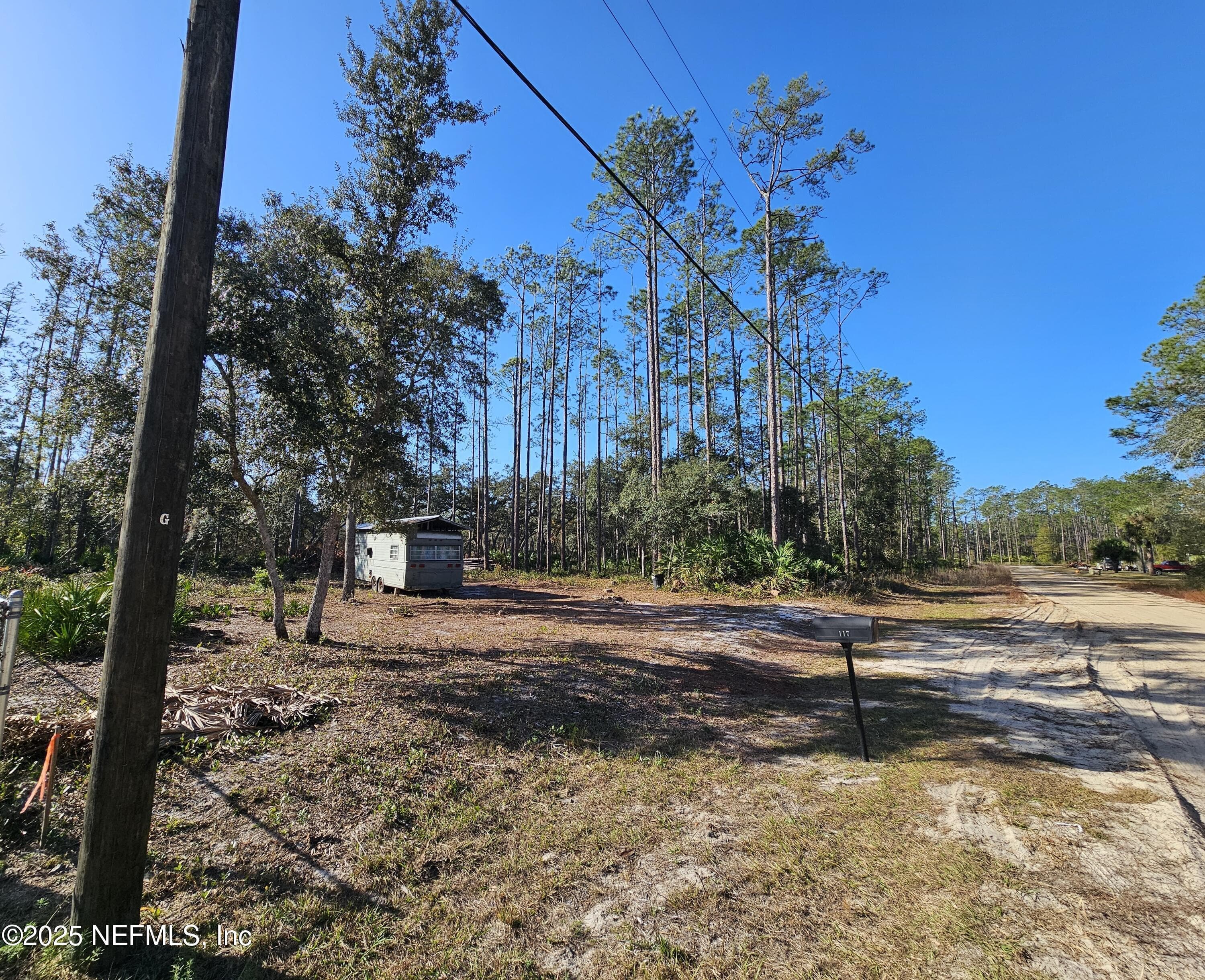 117 GLISSON Street, Interlachen — photo 2