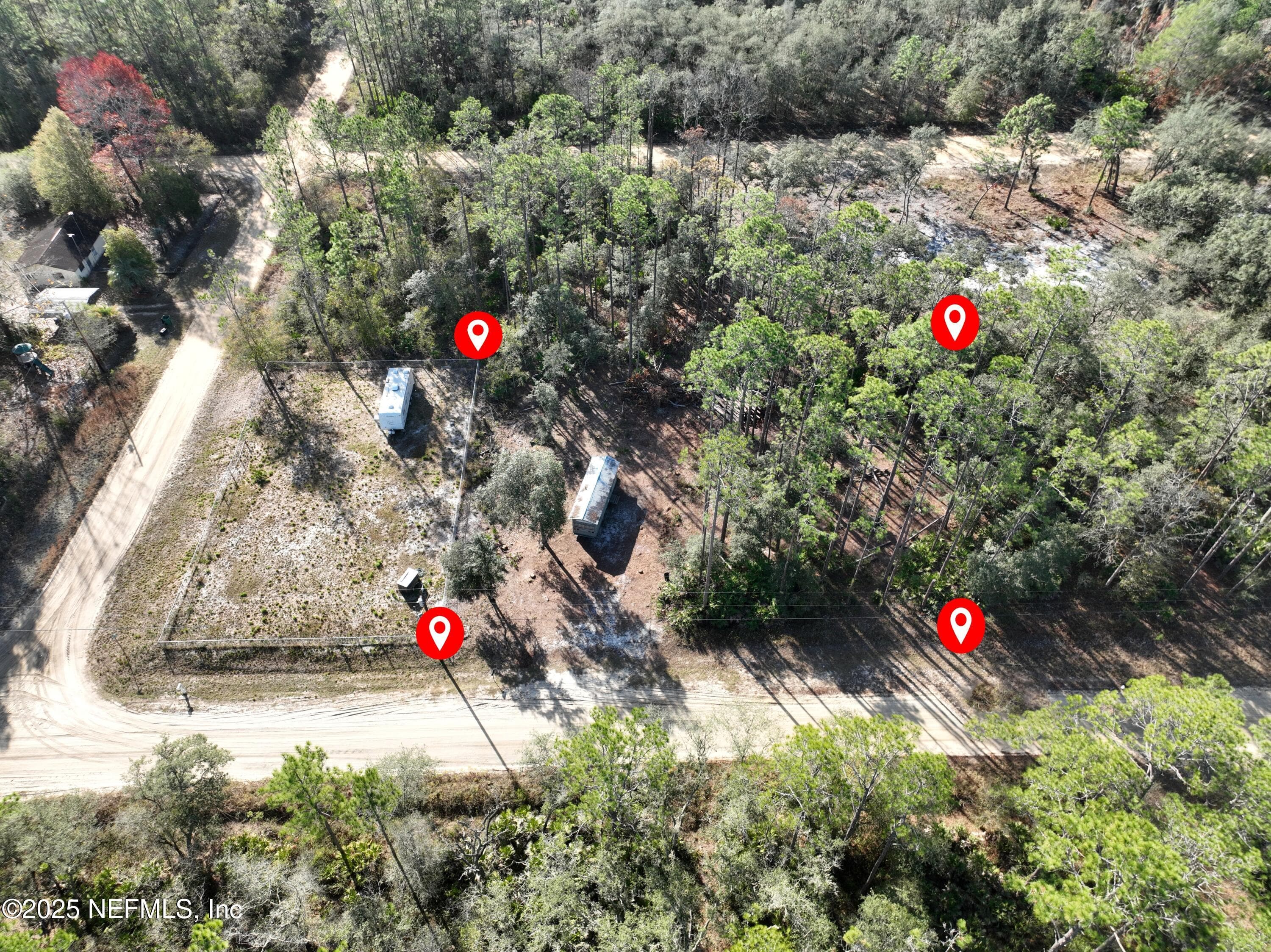 117 GLISSON Street, Interlachen — exterior