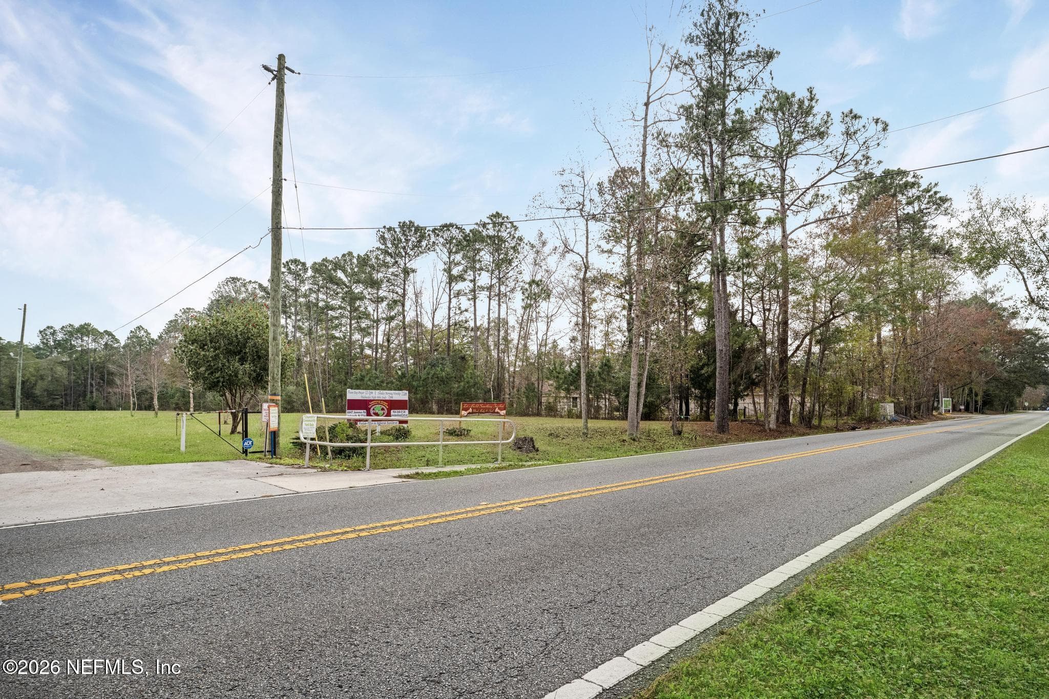 6647 JAMMES Road, Jacksonville — exterior