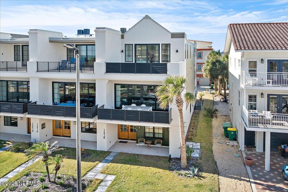 1318 1ST Street N, Jacksonville Beach — exterior