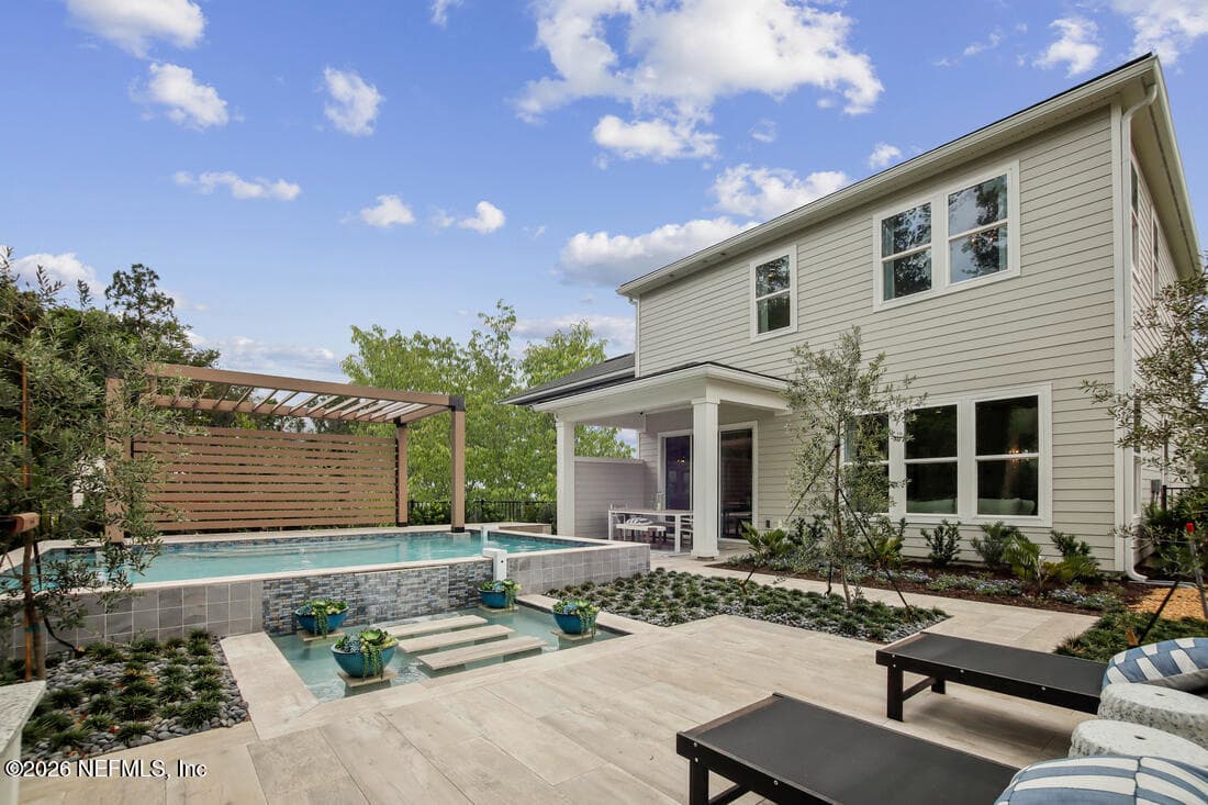 47 NOBLE OAK Drive, St. Johns — photo 2