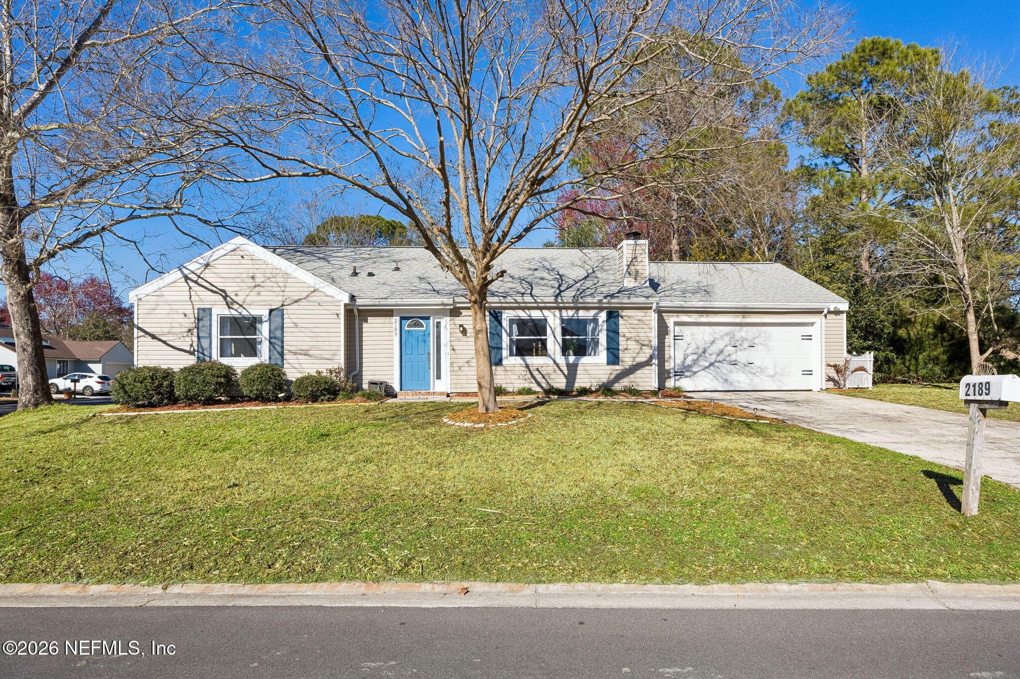 2189 THE WOODS Drive E, Jacksonville — exterior