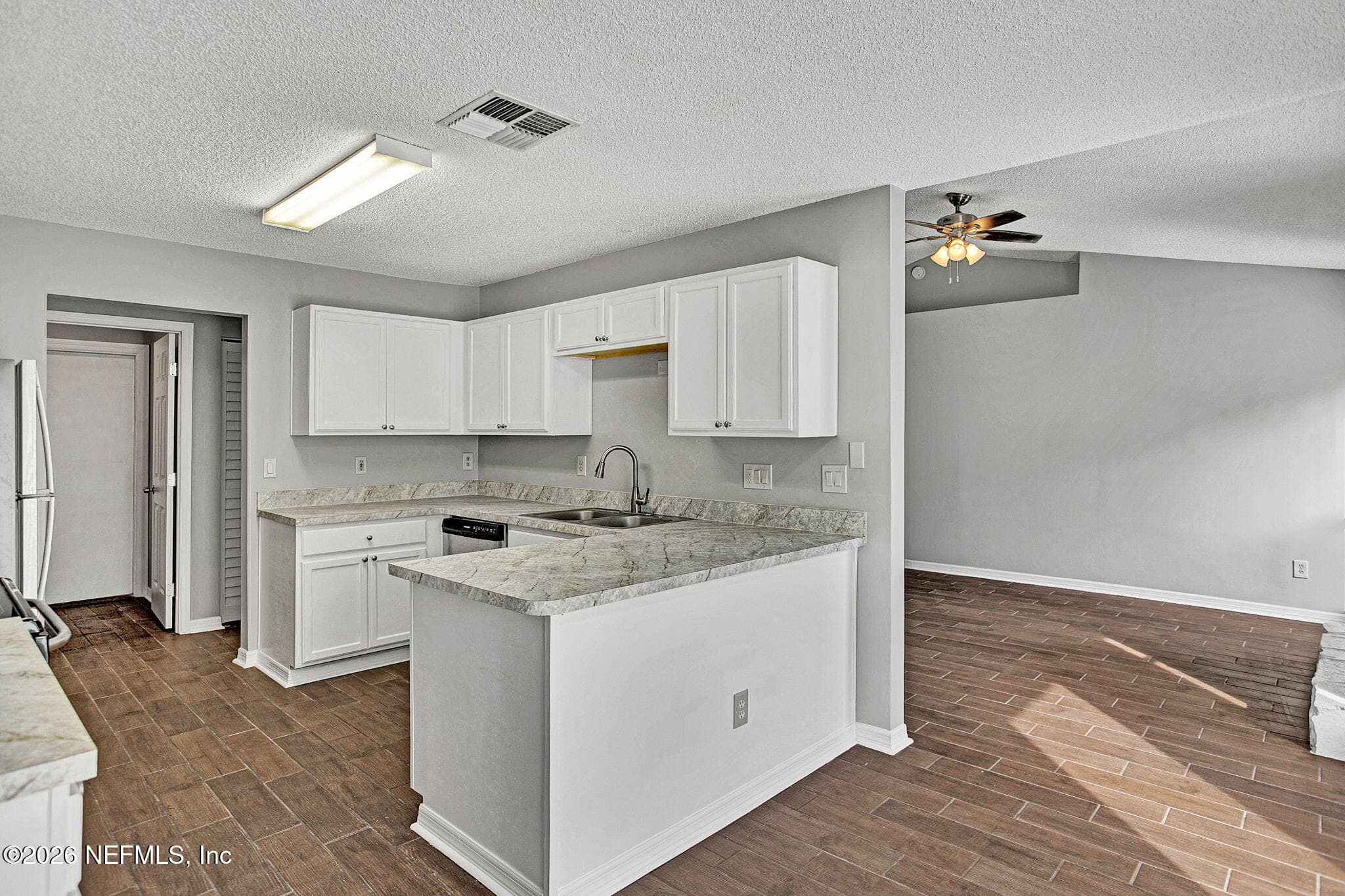 6975 HUNTINGTON WOODS Circle E, Jacksonville, FL 32244, Jacksonville — photo 3