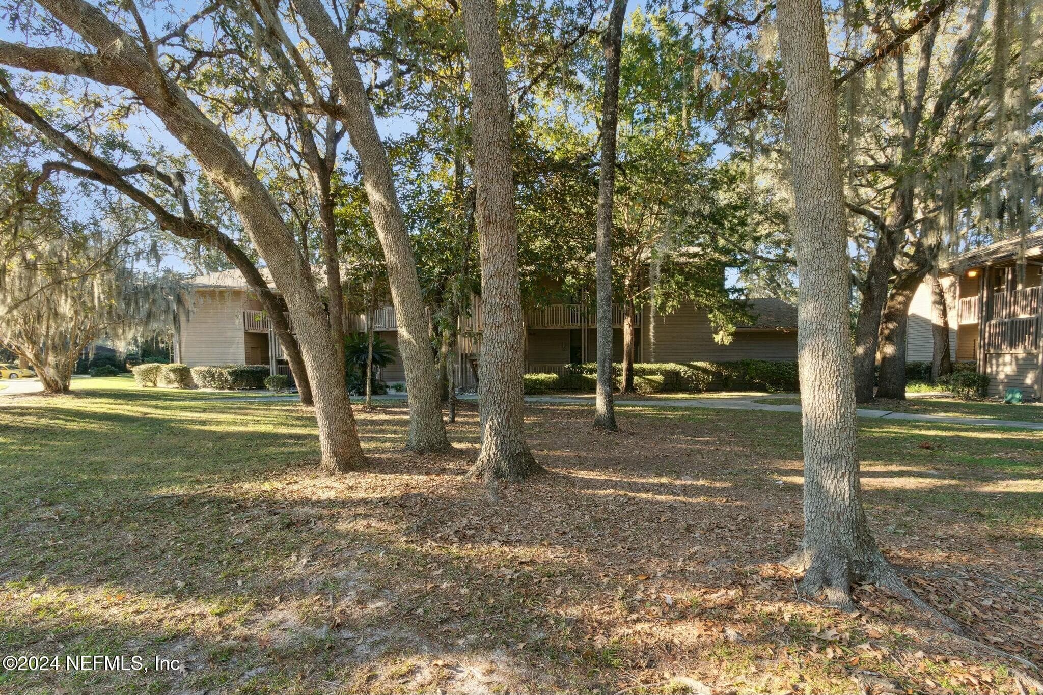 3165 RAVINES Road 3601, Middleburg — photo 2