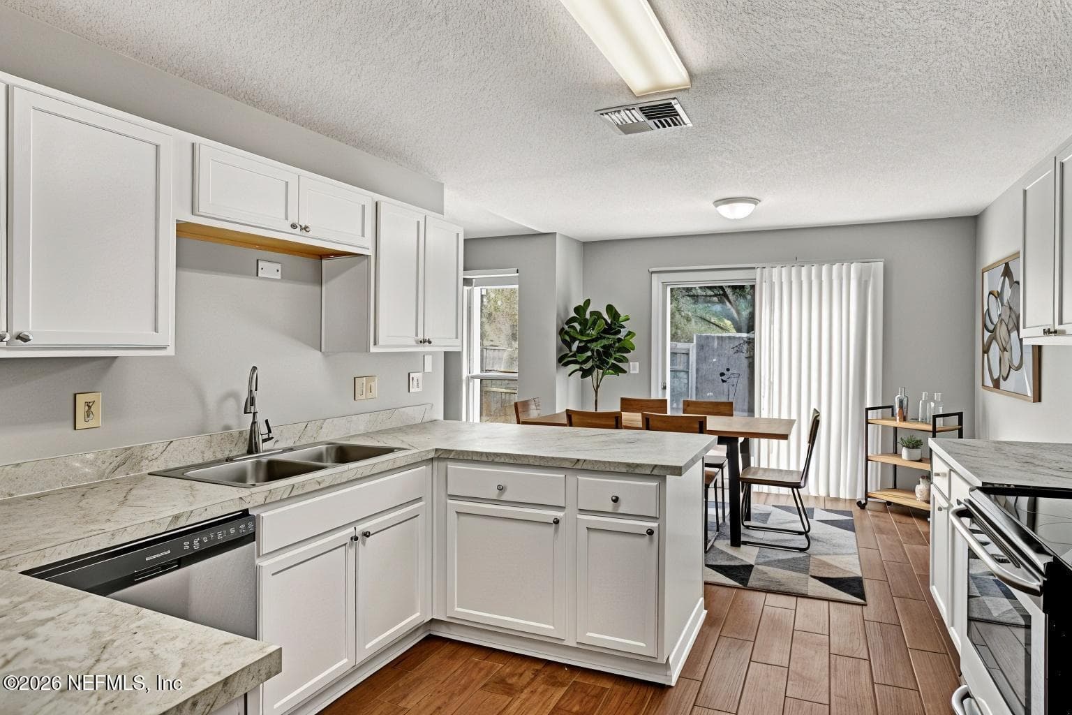 6975 HUNTINGTON WOODS Circle E, Jacksonville, FL 32244, Jacksonville — photo 2