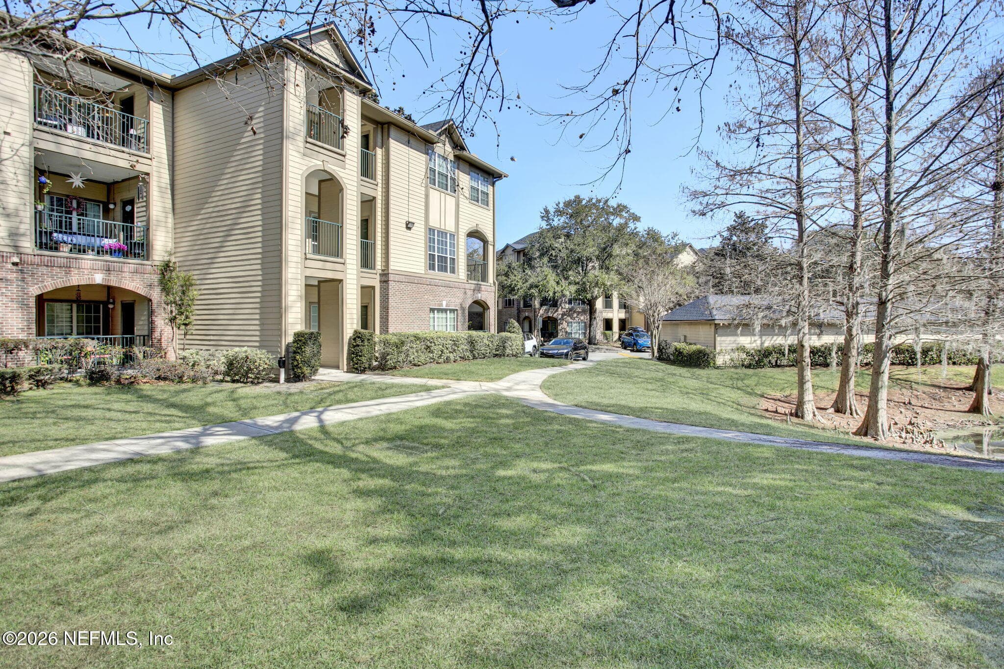 7800 POINT MEADOWS Drive 631, Jacksonville — exterior