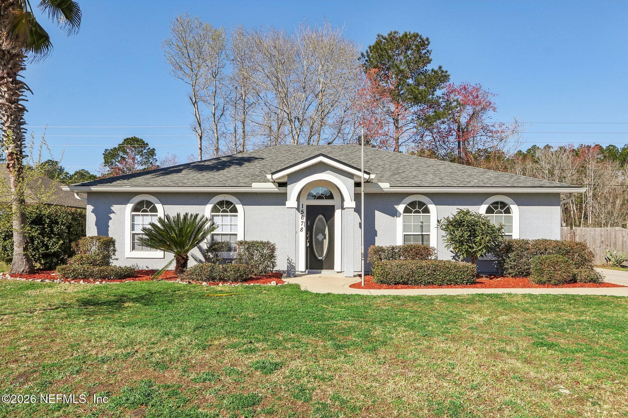 15678 MOSS HOLLOW Drive, Jacksonville — exterior