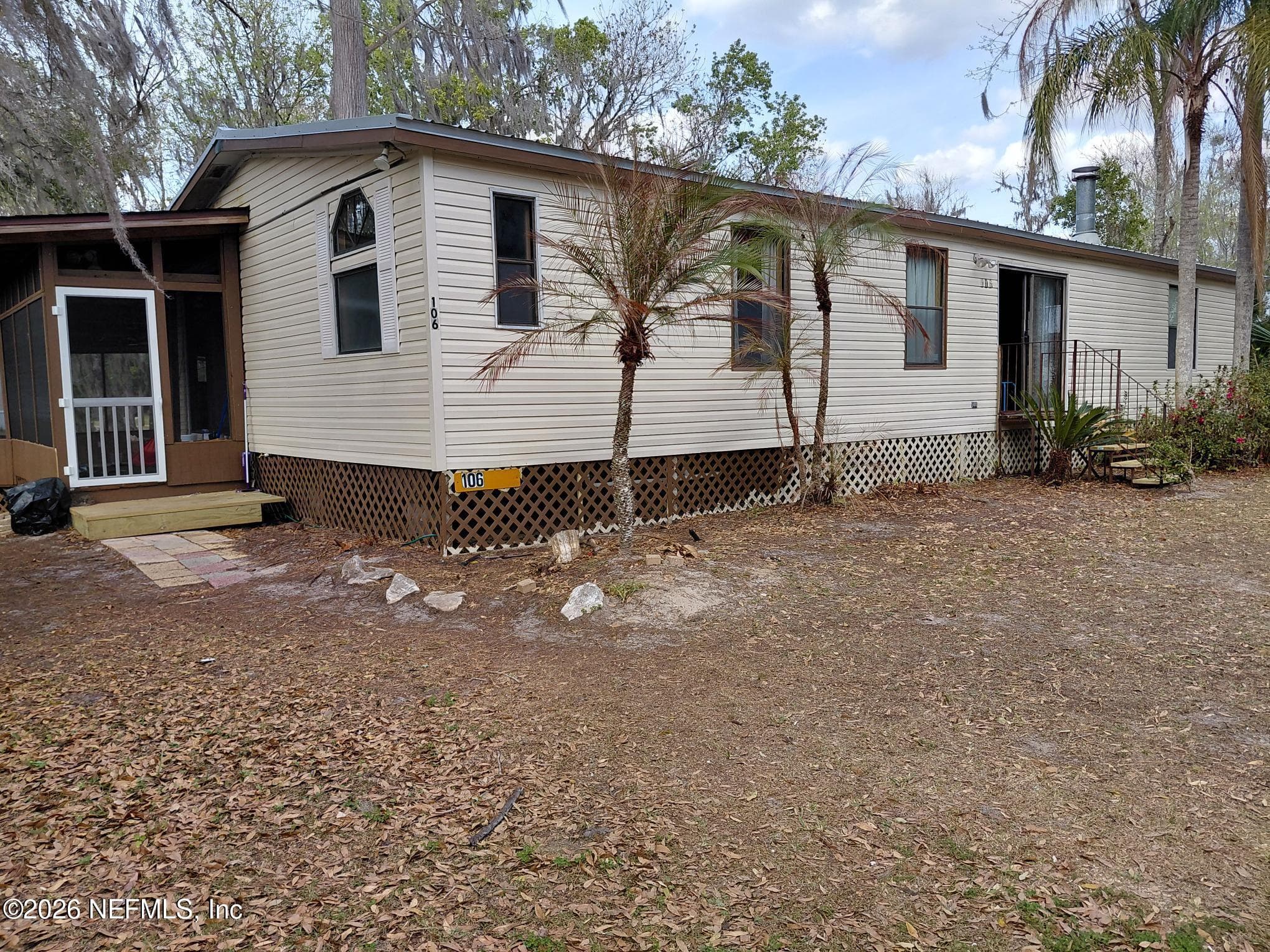 106 BREEZEWOOD Circle, San Mateo, FL 32187, San Mateo — photo 2