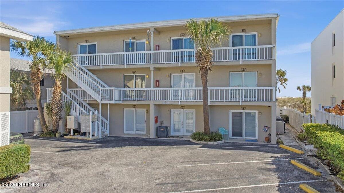 811 1ST Street S 9, Jacksonville Beach — exterior