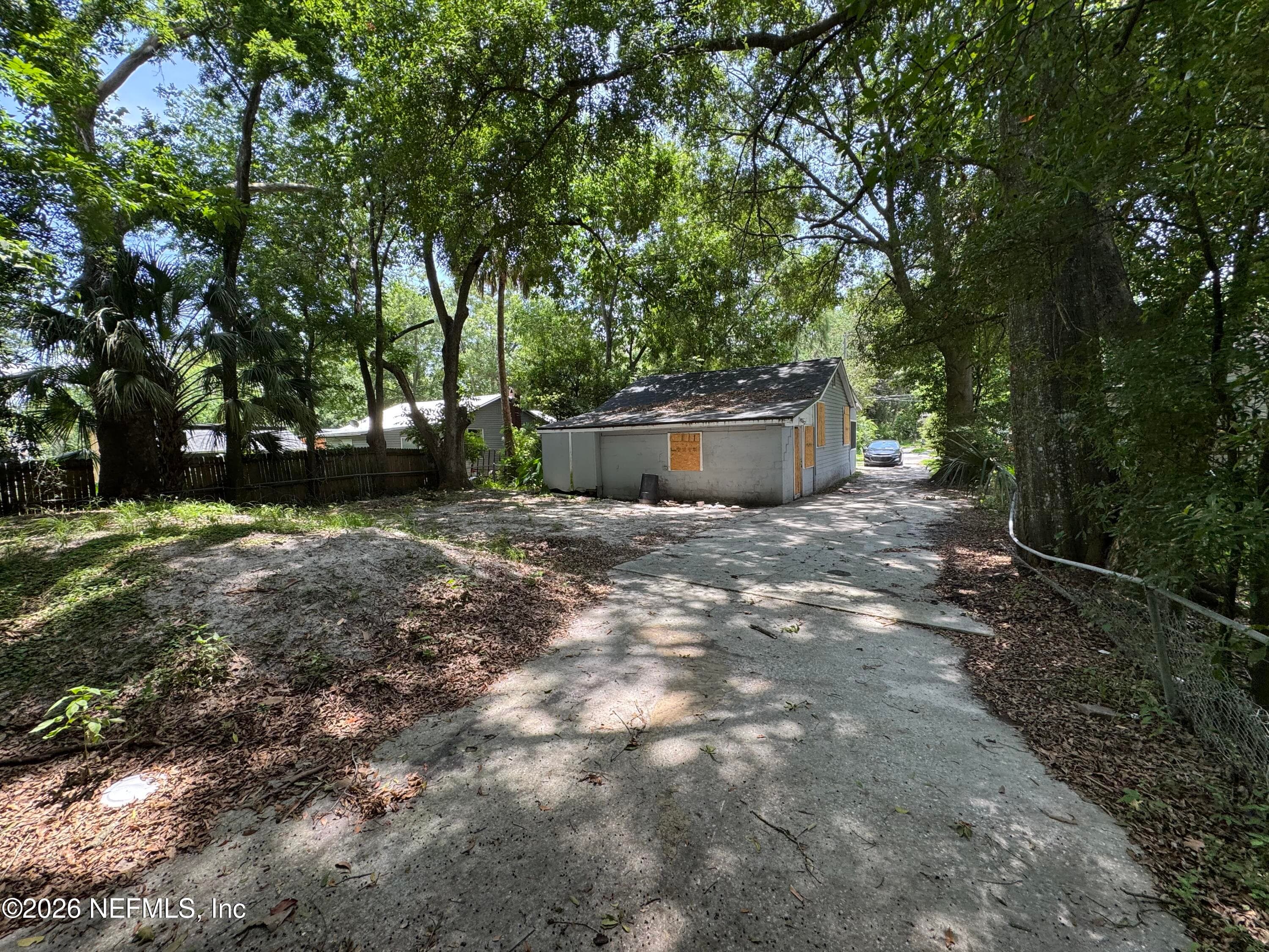 3325 COLUMBUS Avenue, Jacksonville — exterior
