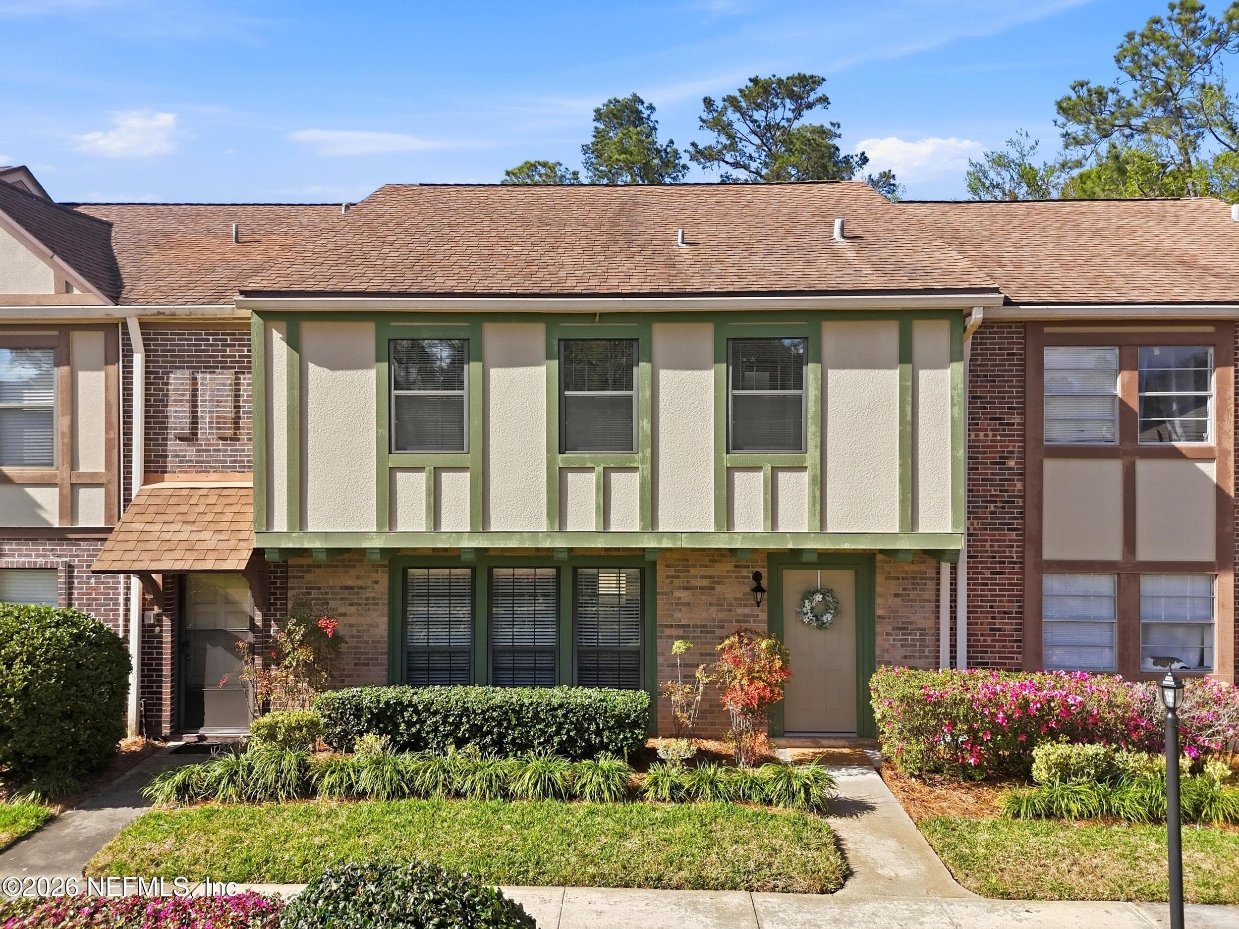 8153 SUTTON Place N, Jacksonville — exterior