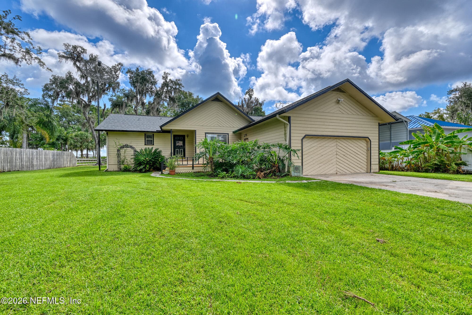 5325 DEER ISLAND Road, Green Cove Springs, FL 32043, Green Cove Springs — photo 2