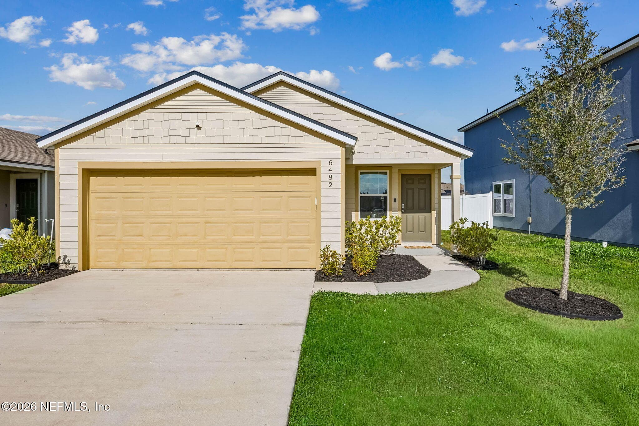 6482 BUCKING BRONCO Drive, Jacksonville — exterior