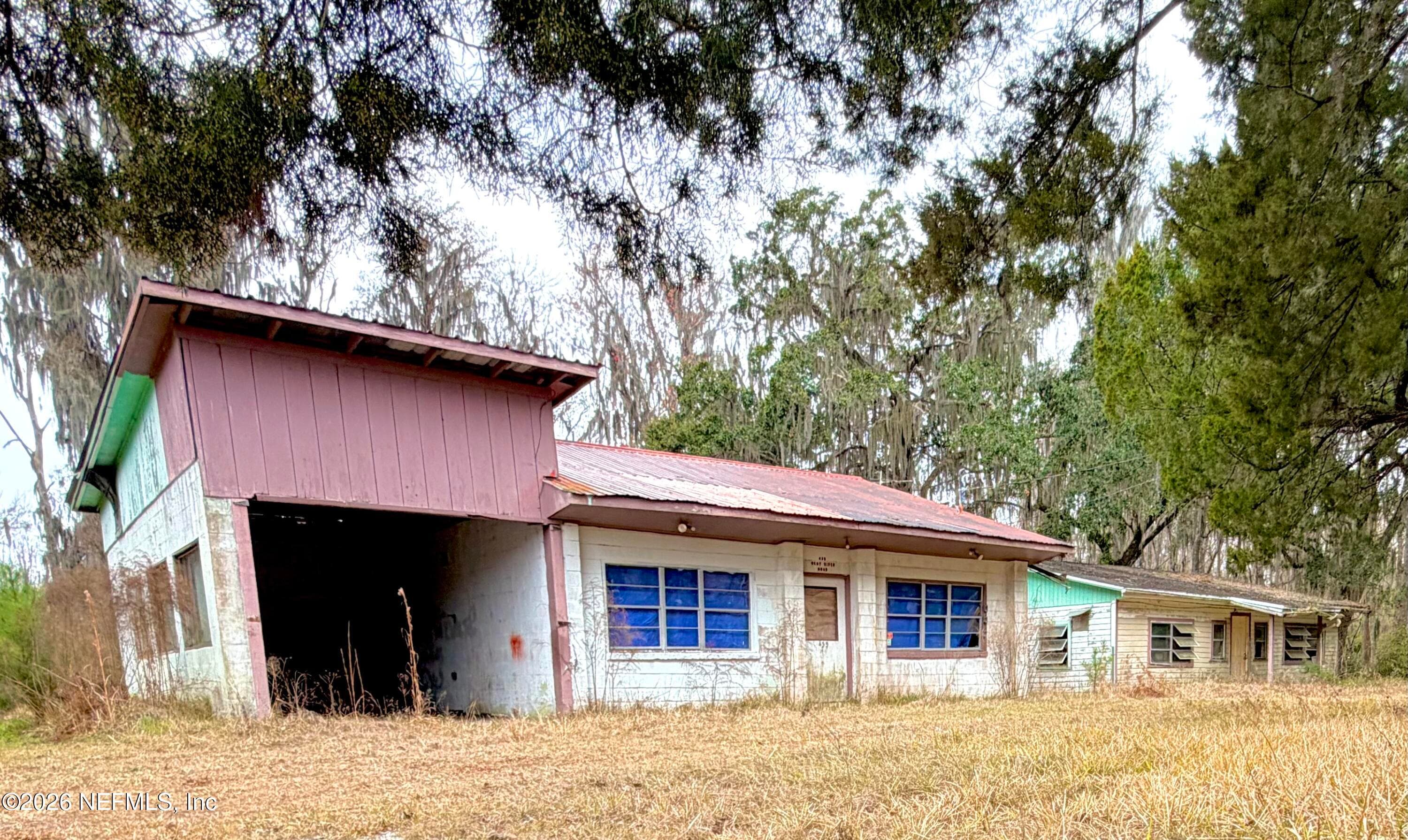 435 W RIVER Road, Palatka, FL 32177, Palatka — exterior