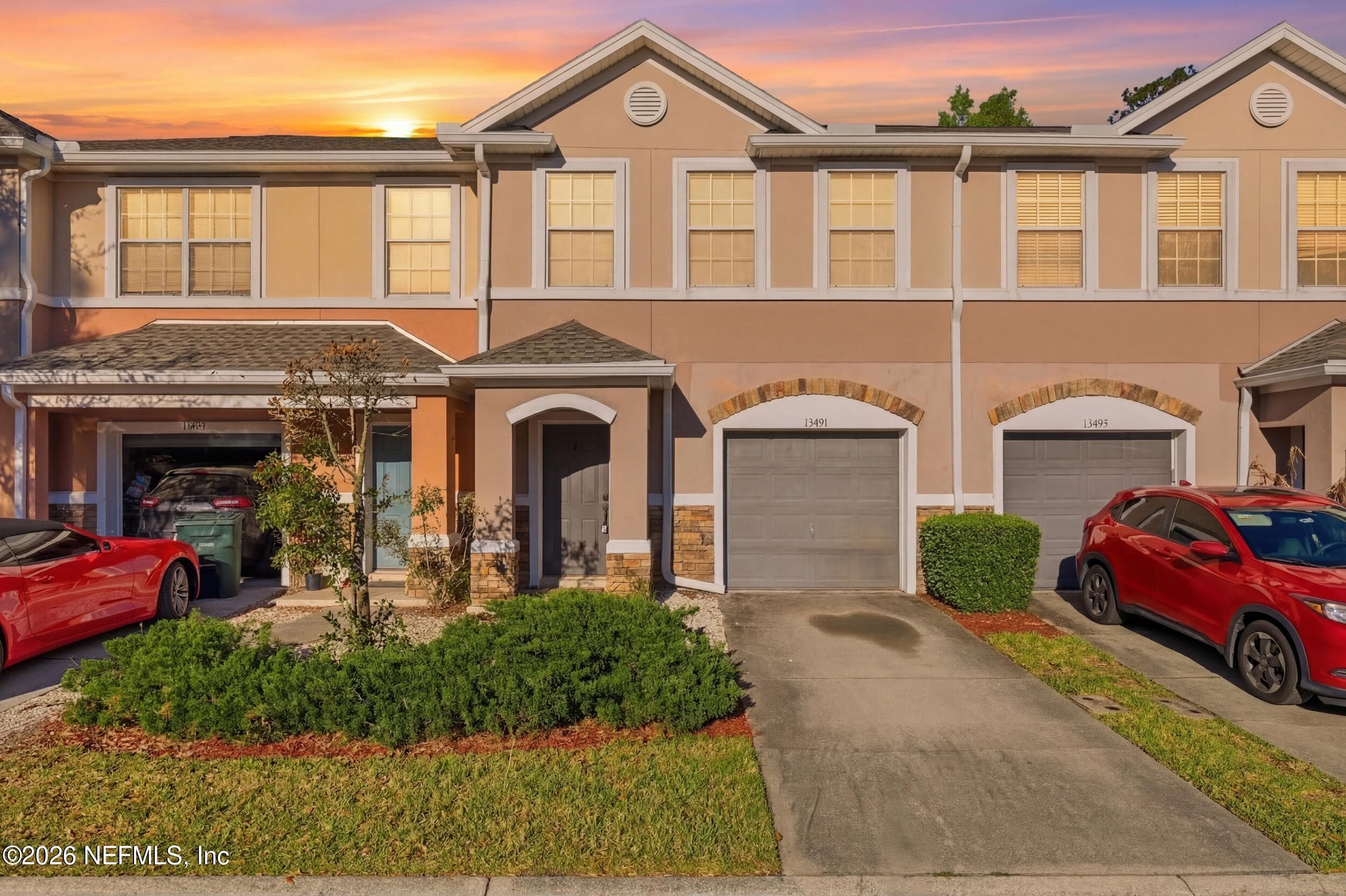 13491 ESSENCE Court, Jacksonville — photo 2