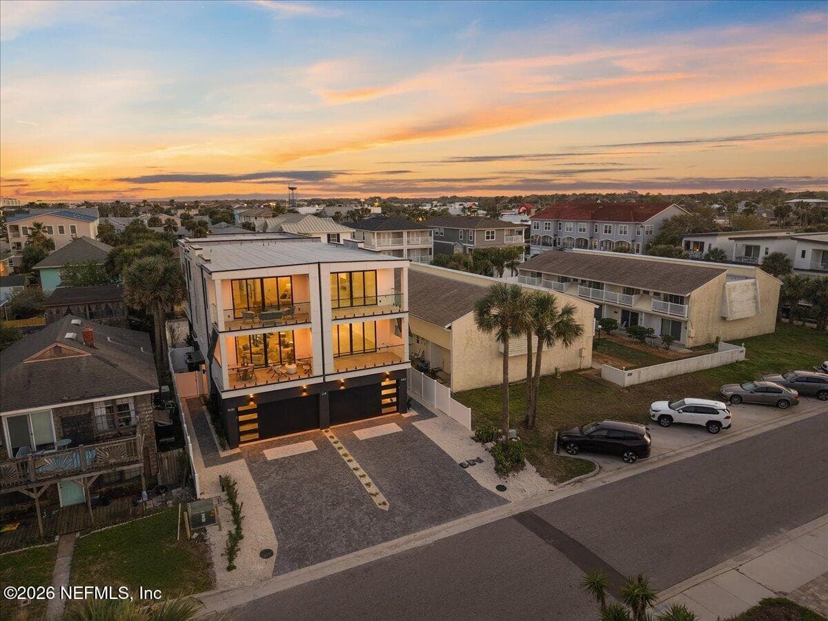 118 13TH Avenue S 101 B, Jacksonville Beach — exterior