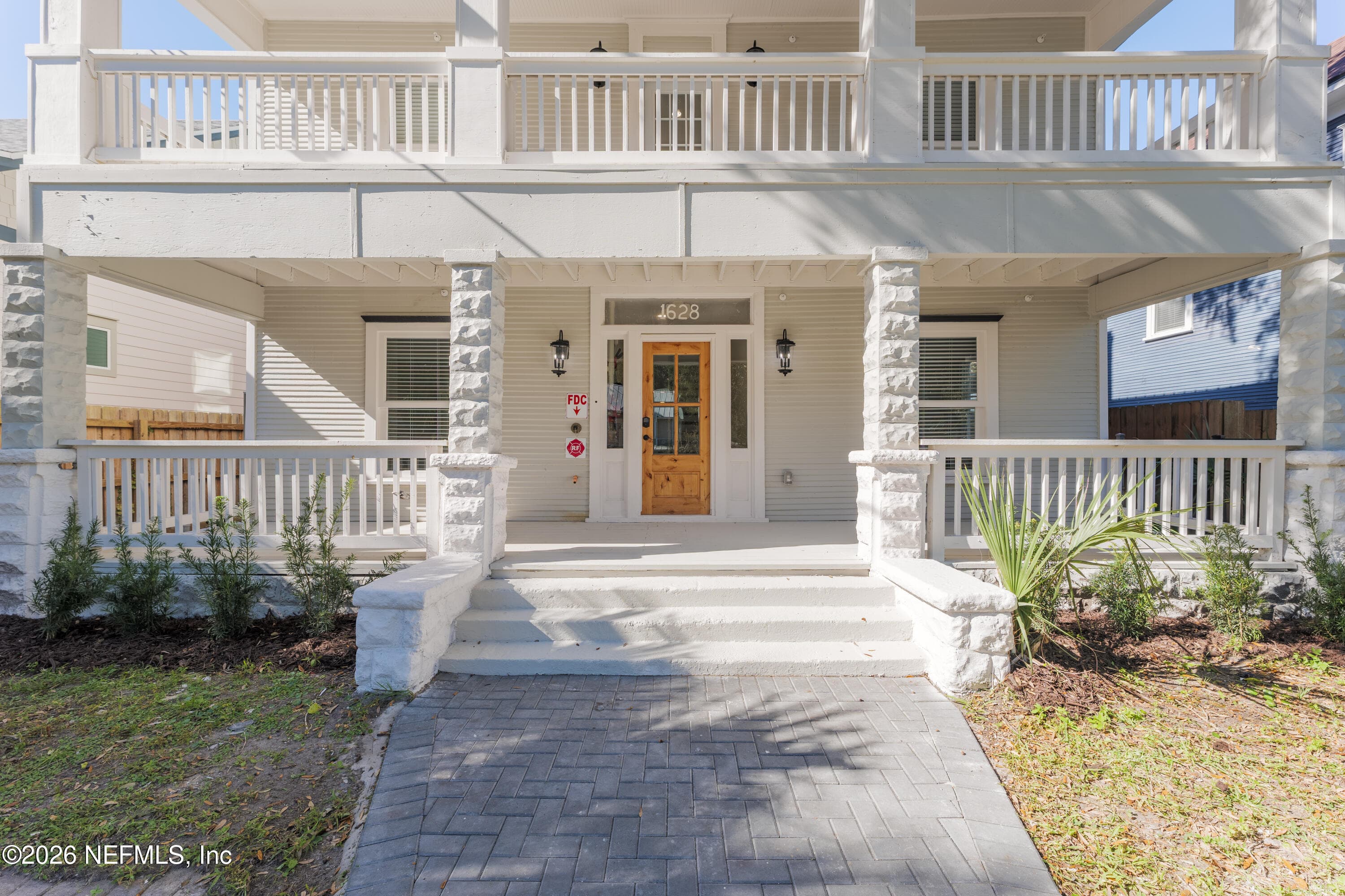 1628 WALNUT Street, Jacksonville — photo 2