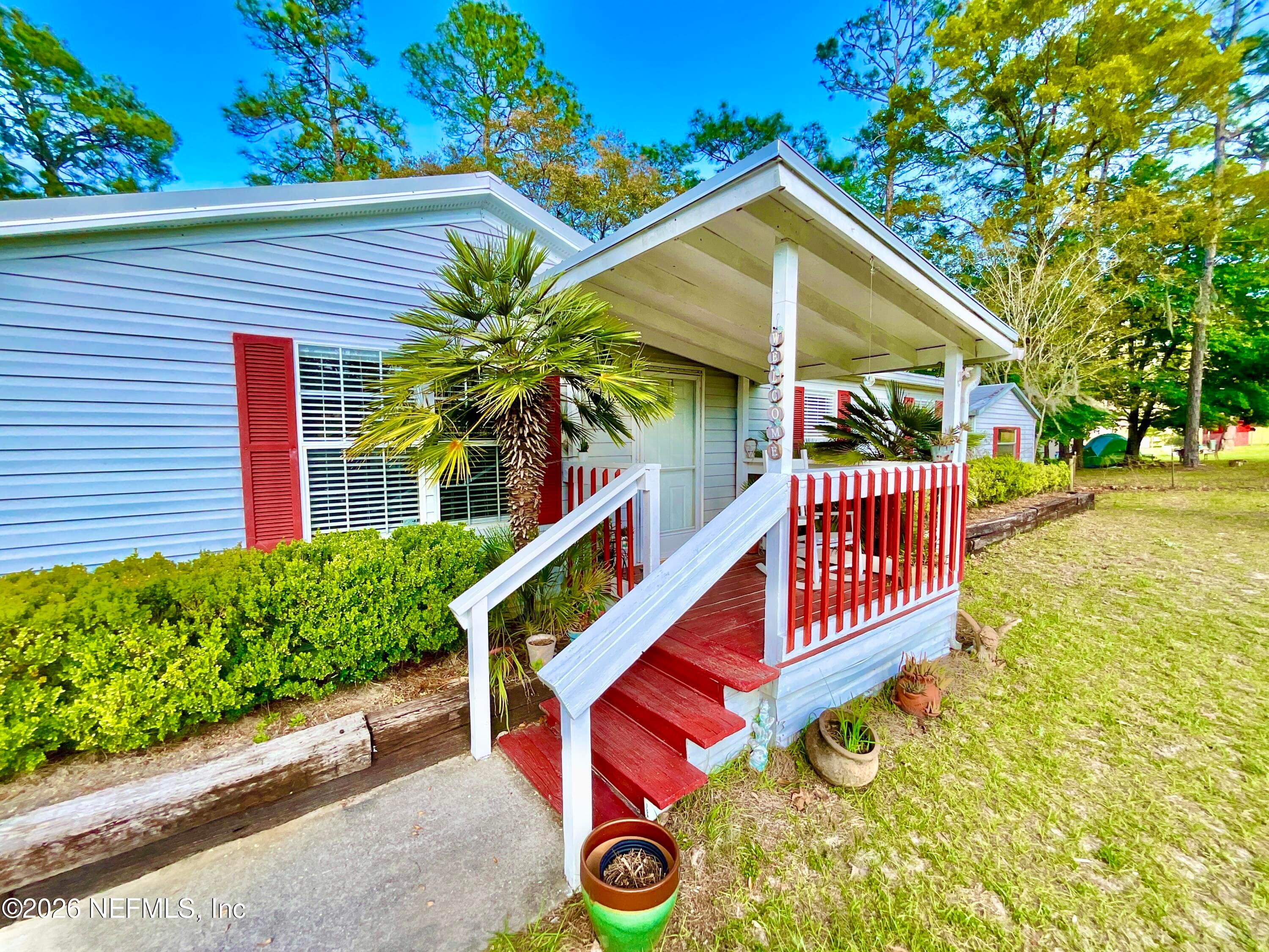129 CRYSTAL LAKE Drive, Melrose, FL 32666, Melrose — photo 2
