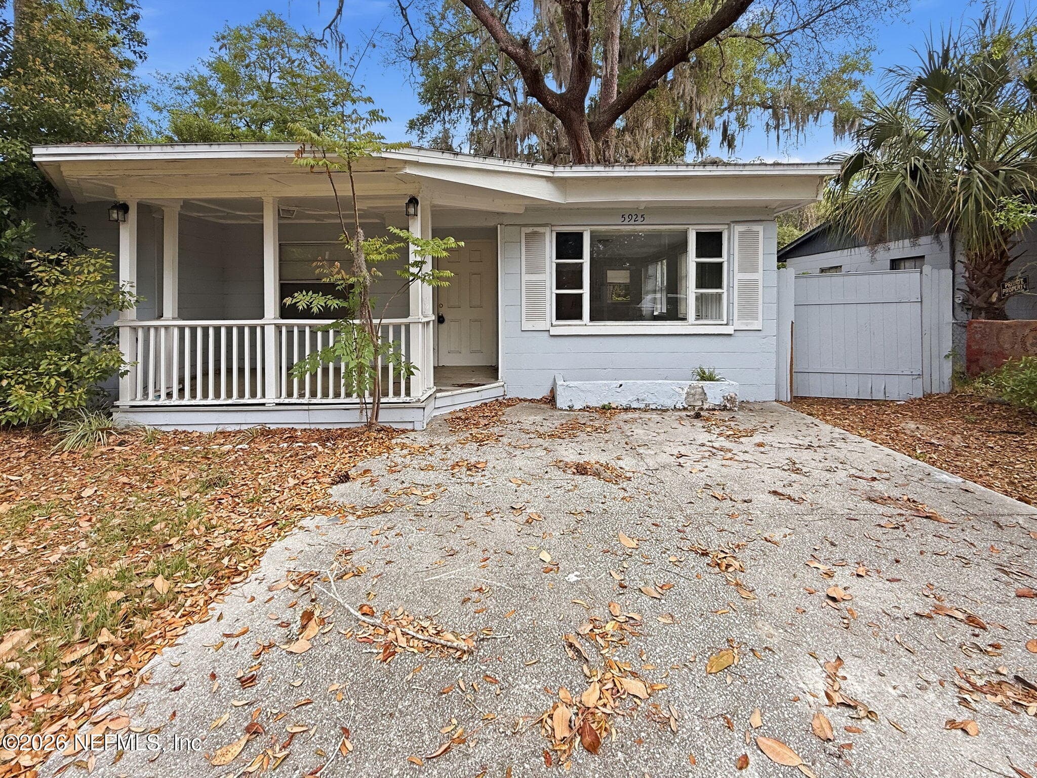 5925 OAKLANE Drive, Jacksonville — exterior