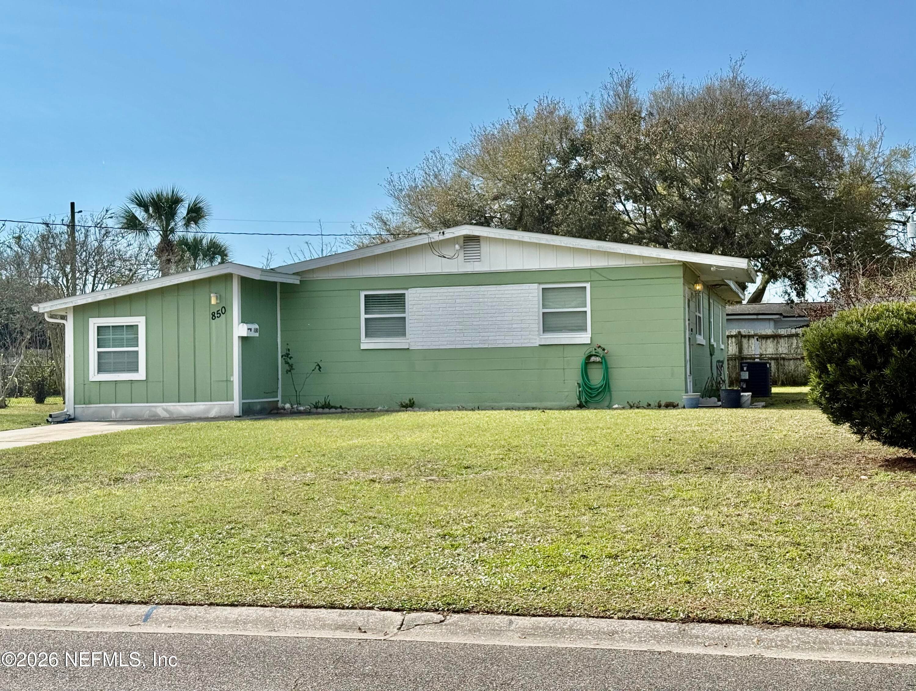 850 SAILFISH Drive E, Atlantic Beach — exterior