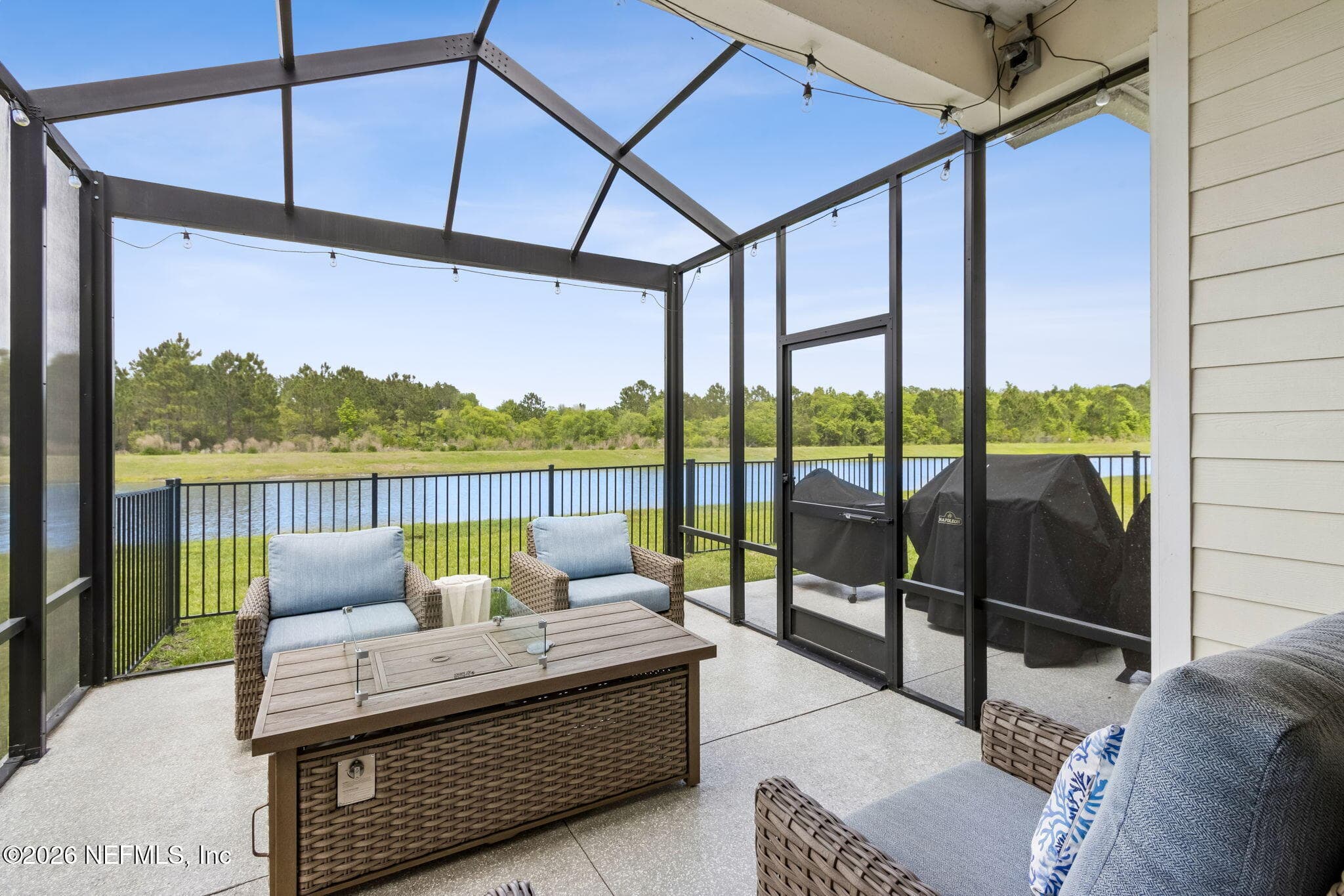 4551 SUN GARDEN Drive, Jacksonville — exterior