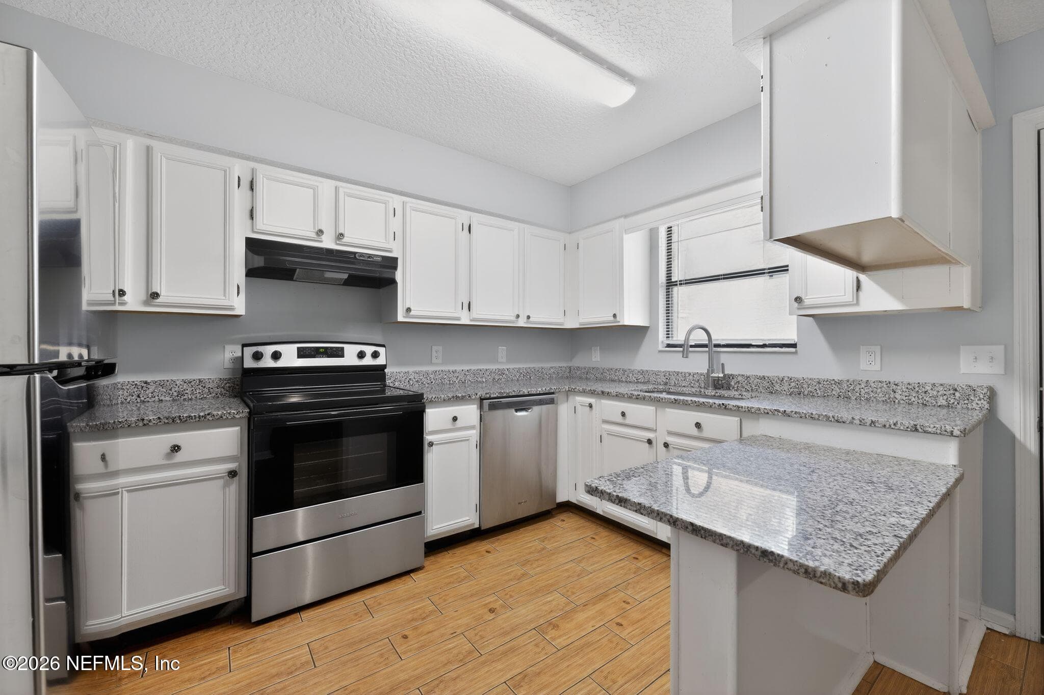 3916 HUNTERS LAKE Circle W, Jacksonville, FL 32210, Jacksonville — photo 2