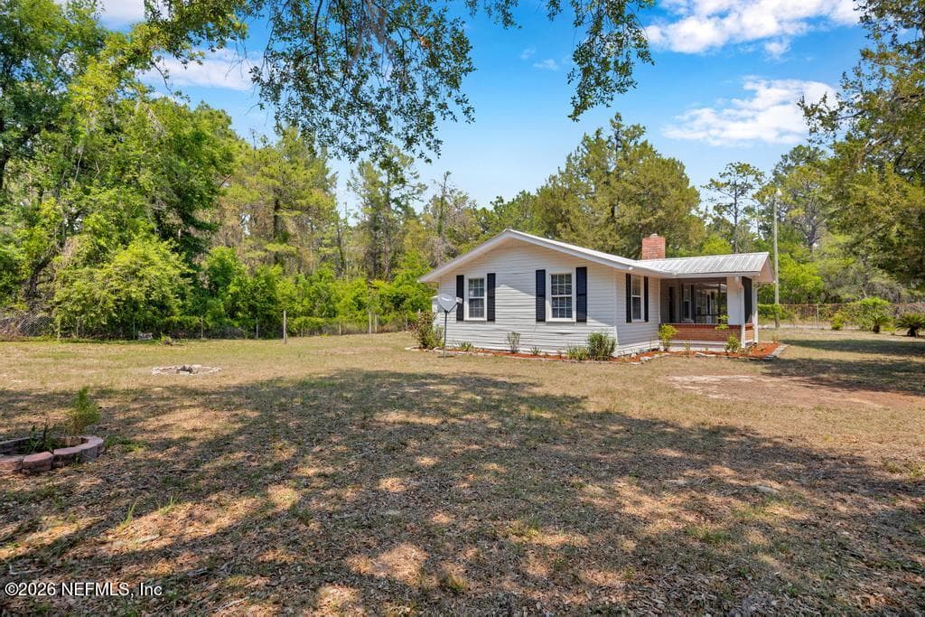 166 HERNANDO Drive, Florahome — exterior