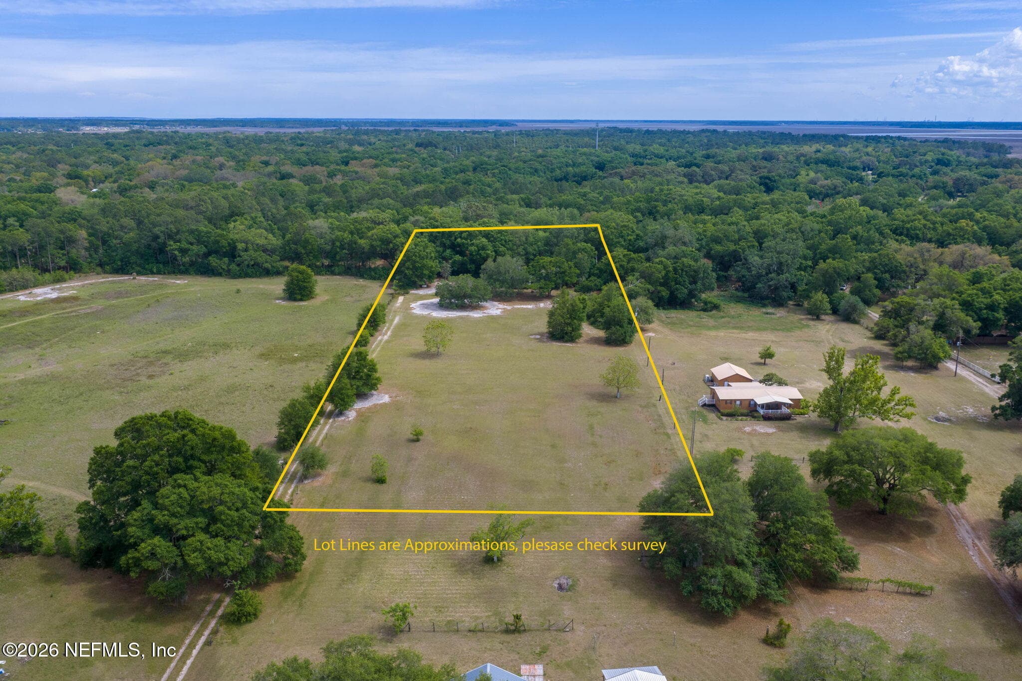 85330 AIRPLANE Lane, Yulee, FL 32097, Yulee — exterior