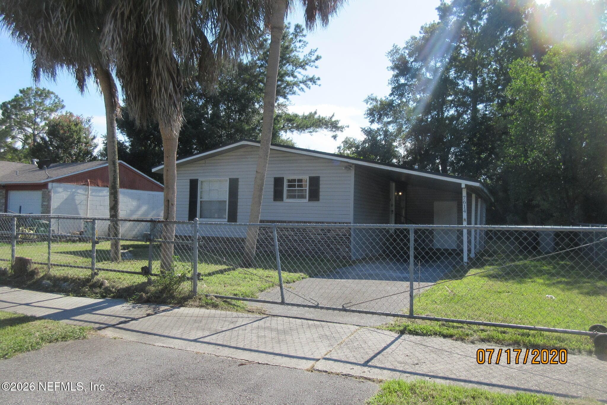 7614 CLUB DUCLAY Drive, Jacksonville — exterior