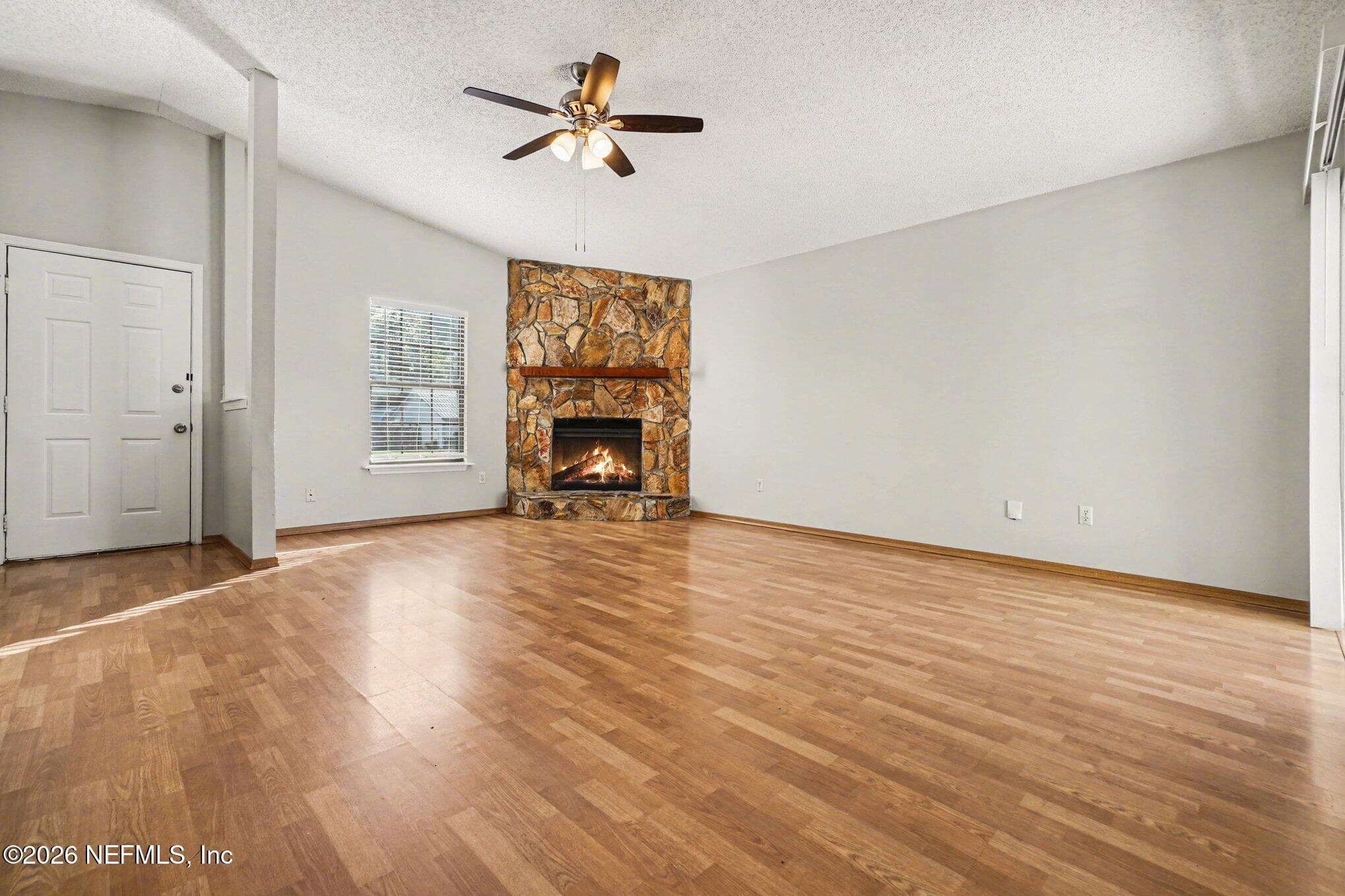 562 JAMES WILSON Circle, Orange Park — photo 2