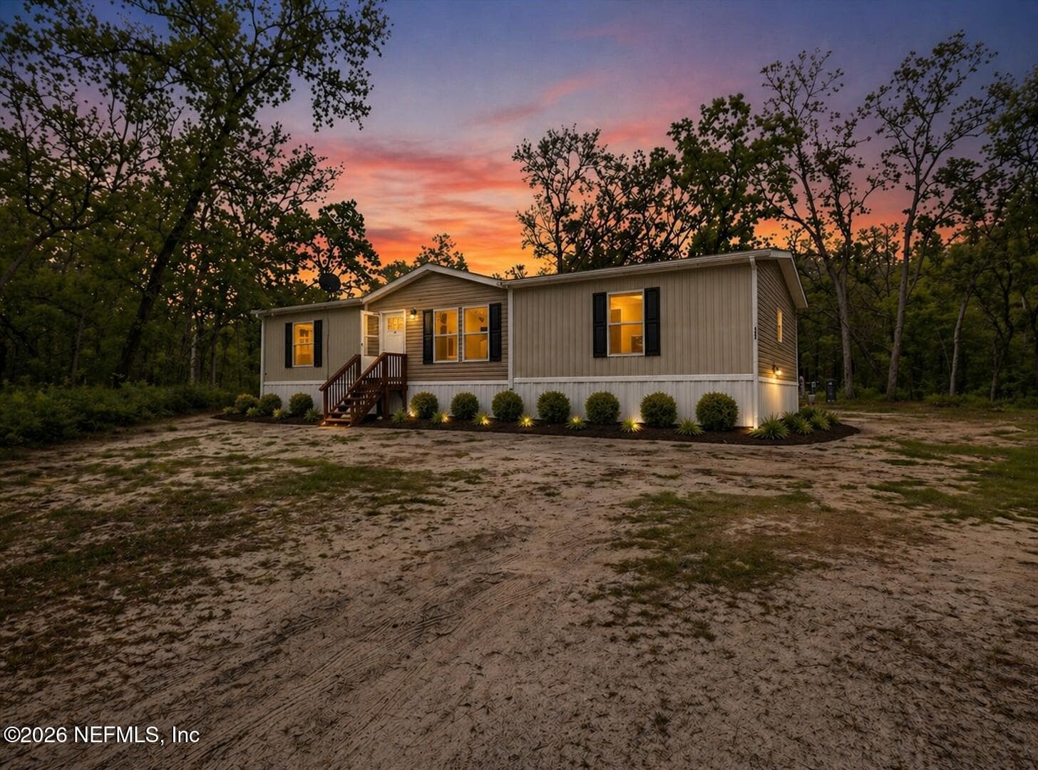 121 JANET Drive, Hollister, FL 32147, Hollister — photo 2